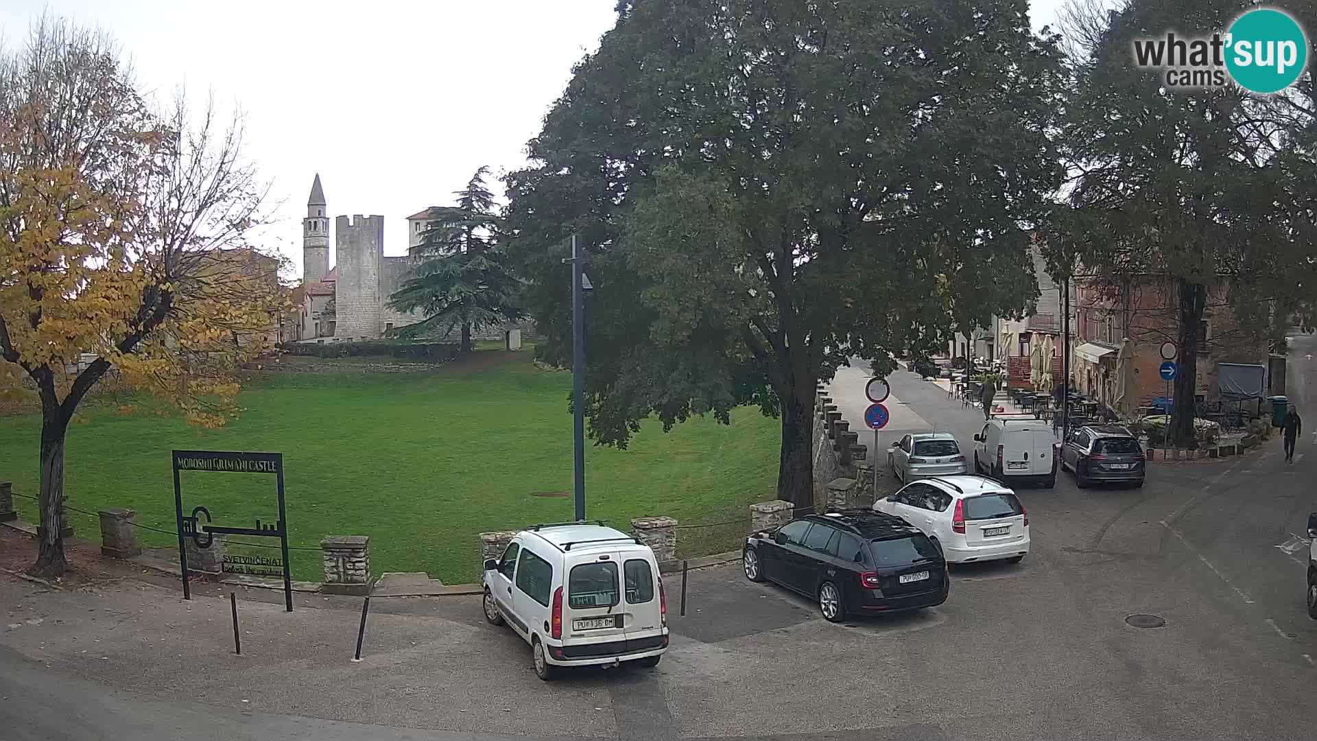 Live Svetvinčenat (Sanvincenti) – vista sul castello Morosini Grimani – Istria – Croazia