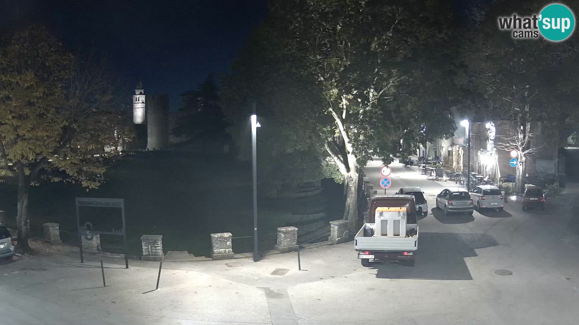 Live Svetvinčenat – Blick auf Schloss Morosini Grimani – Istrien – Kroatien