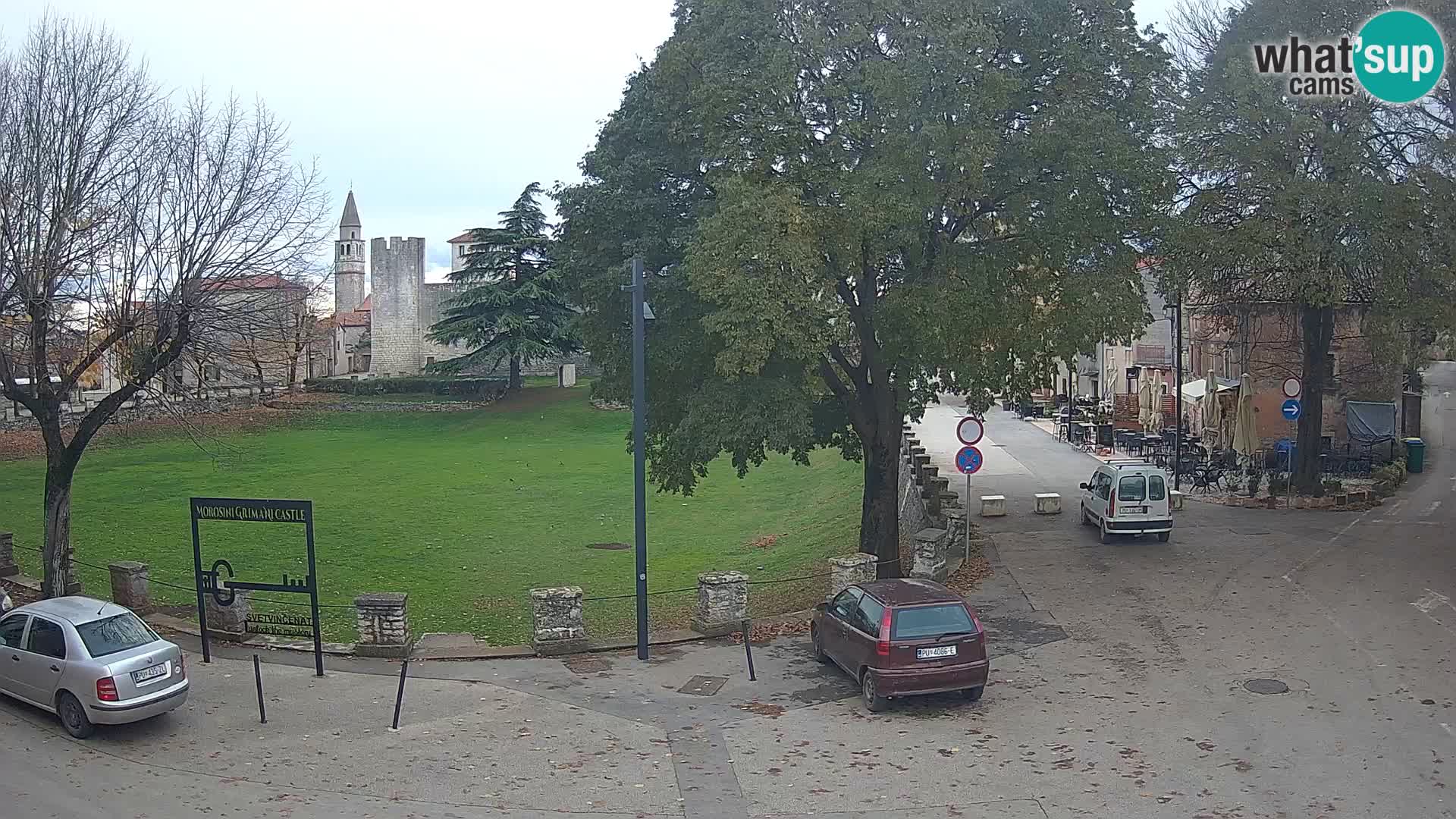 Live Svetvinčenat – Blick auf Schloss Morosini Grimani – Istrien – Kroatien