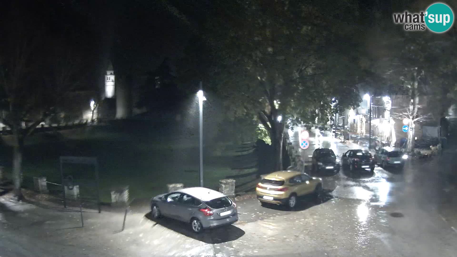 Live Svetvinčenat – Blick auf Schloss Morosini Grimani – Istrien – Kroatien