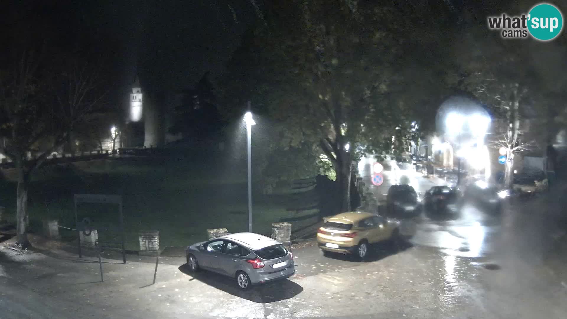 Live Svetvinčenat – Blick auf Schloss Morosini Grimani – Istrien – Kroatien