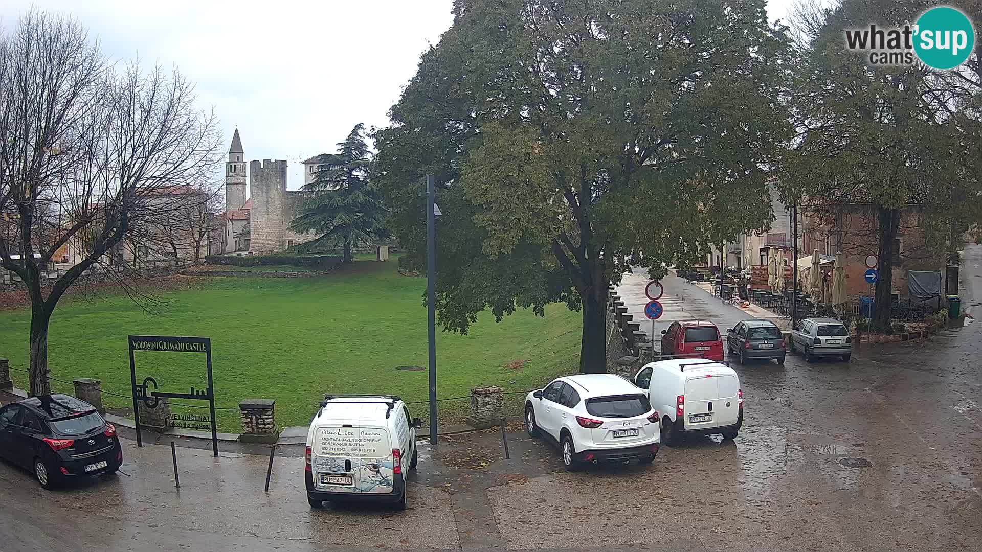 Live Svetvinčenat – Blick auf Schloss Morosini Grimani – Istrien – Kroatien