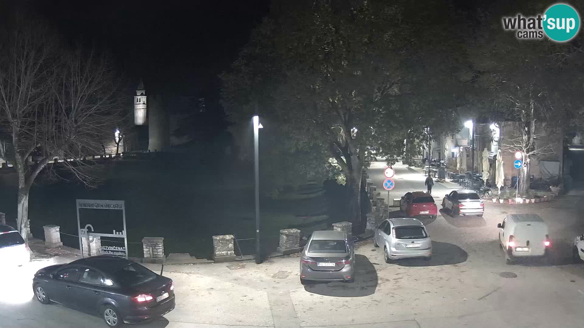 Live Svetvinčenat – Blick auf Schloss Morosini Grimani – Istrien – Kroatien