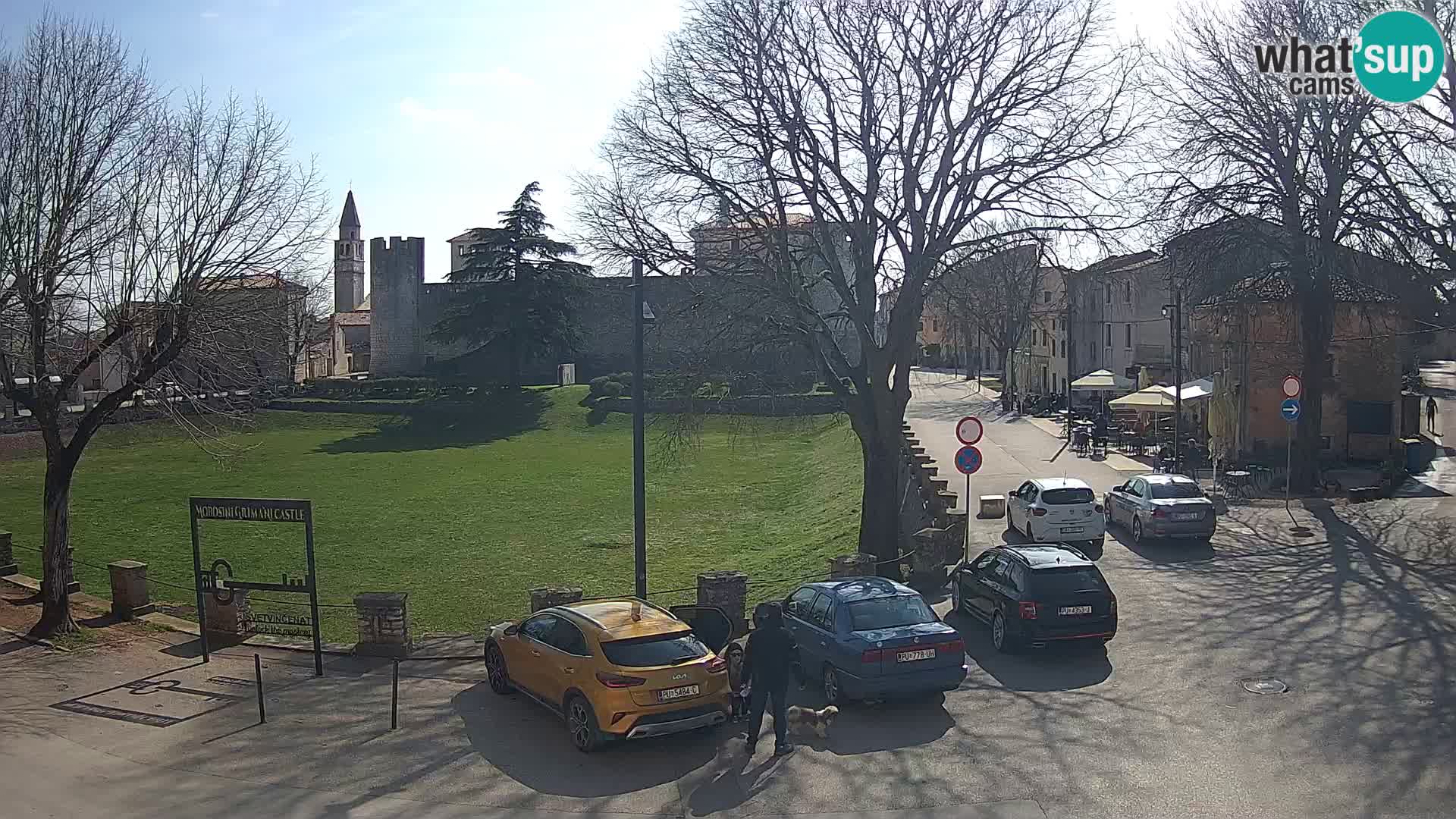 Live Svetvinčenat – vue sur le château Morosini Grimani – Istrie – Croatie