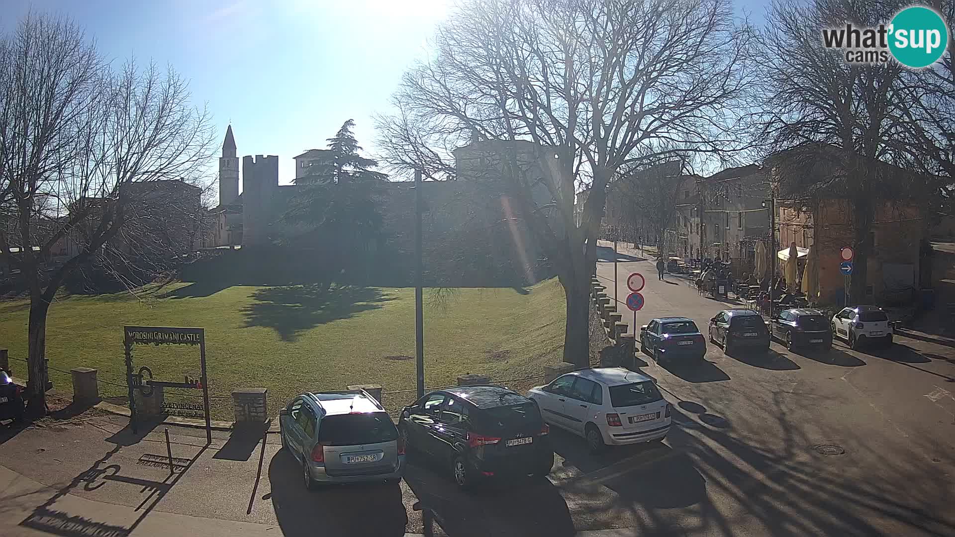 Live Svetvinčenat – Blick auf Schloss Morosini Grimani – Istrien – Kroatien