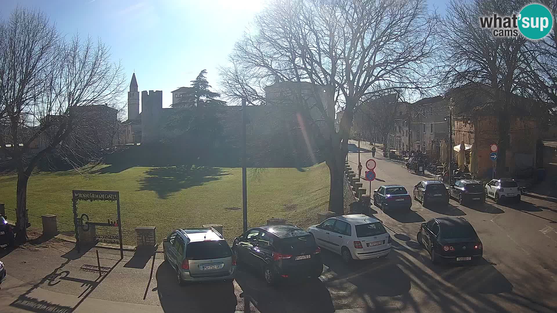 Live Svetvinčenat – vue sur le château Morosini Grimani – Istrie – Croatie