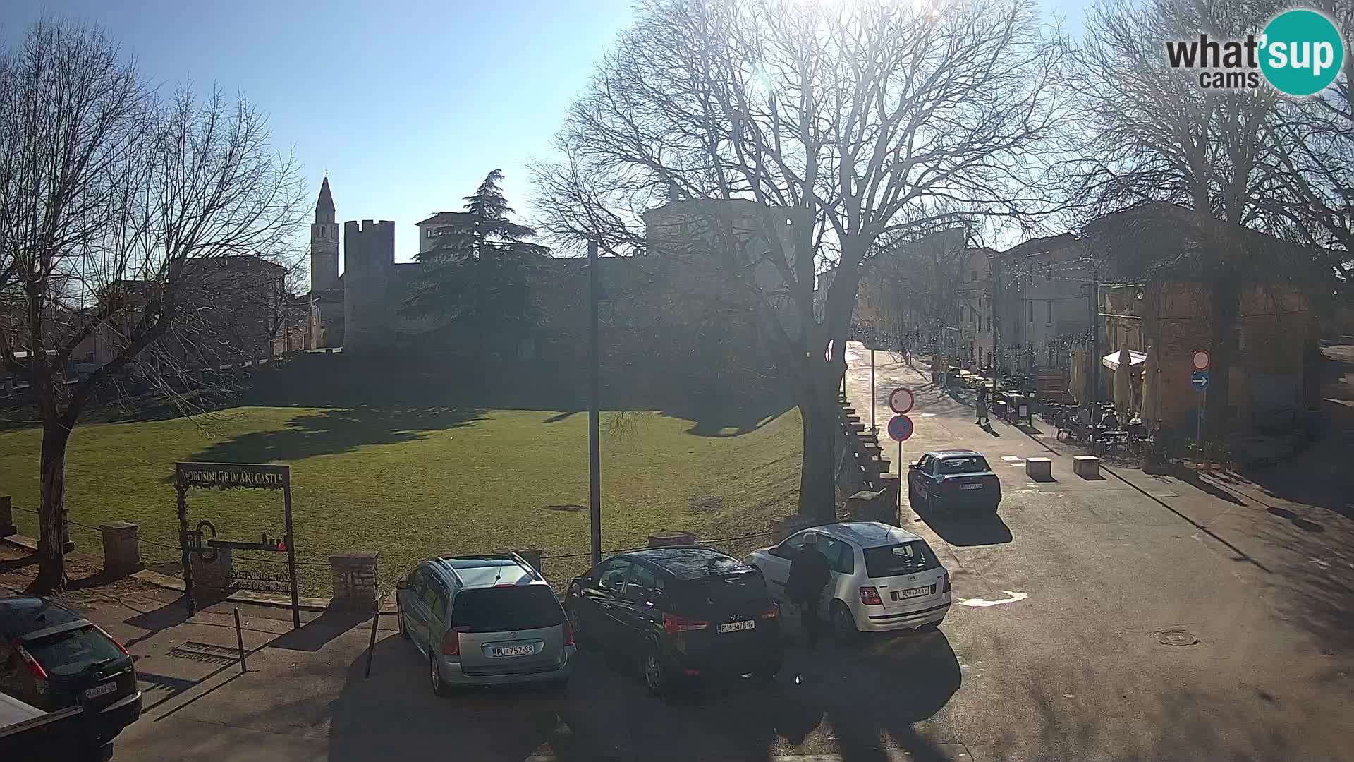 Live Svetvinčenat – vue sur le château Morosini Grimani – Istrie – Croatie