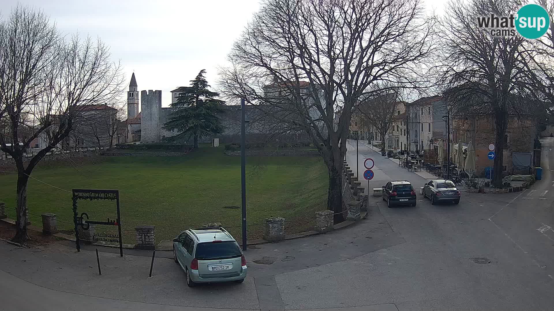 Live Svetvinčenat – vue sur le château Morosini Grimani – Istrie – Croatie