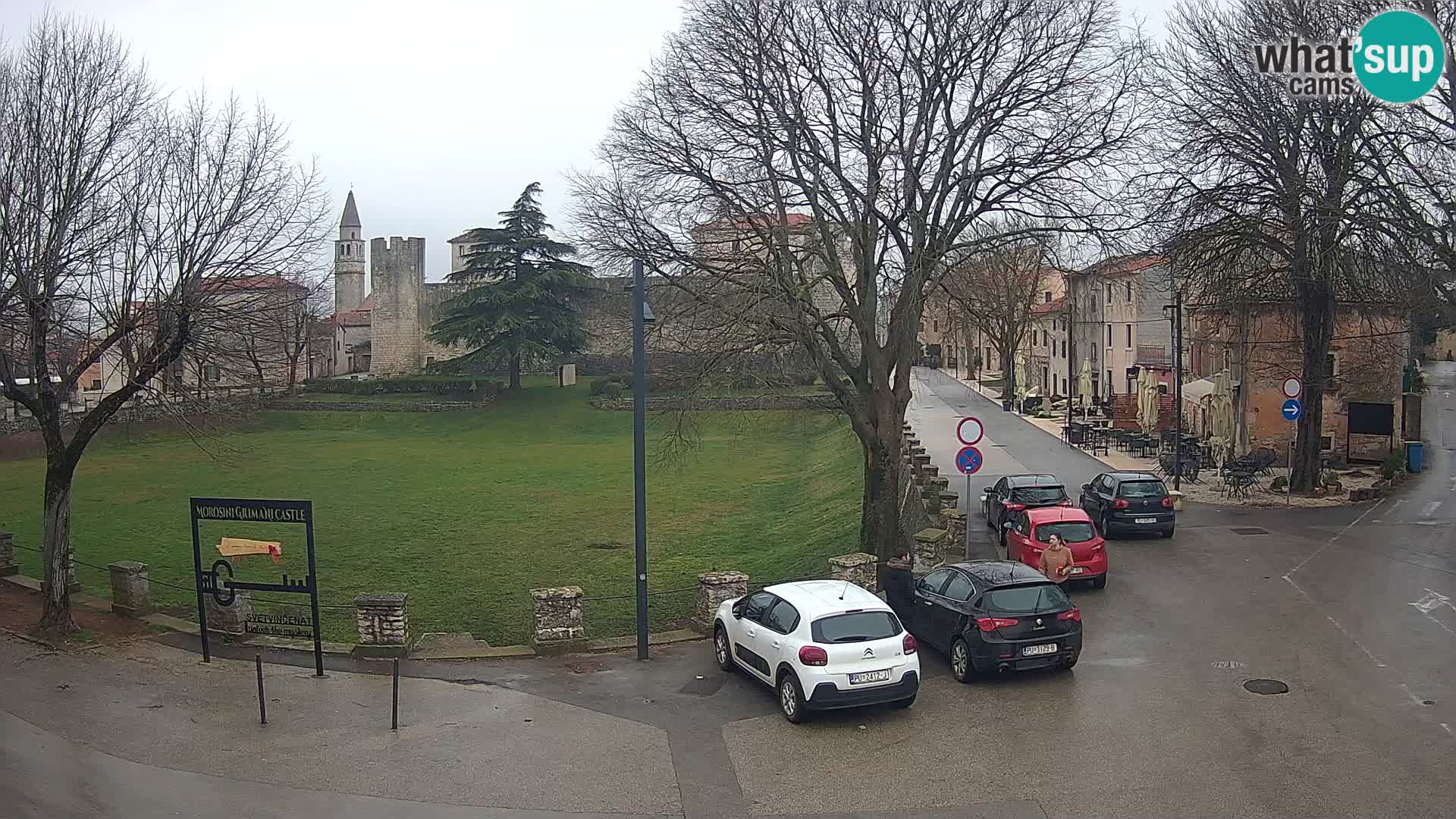 Uživo Svetvinčenat – pogled na dvorac Morosini Grimani – Istra