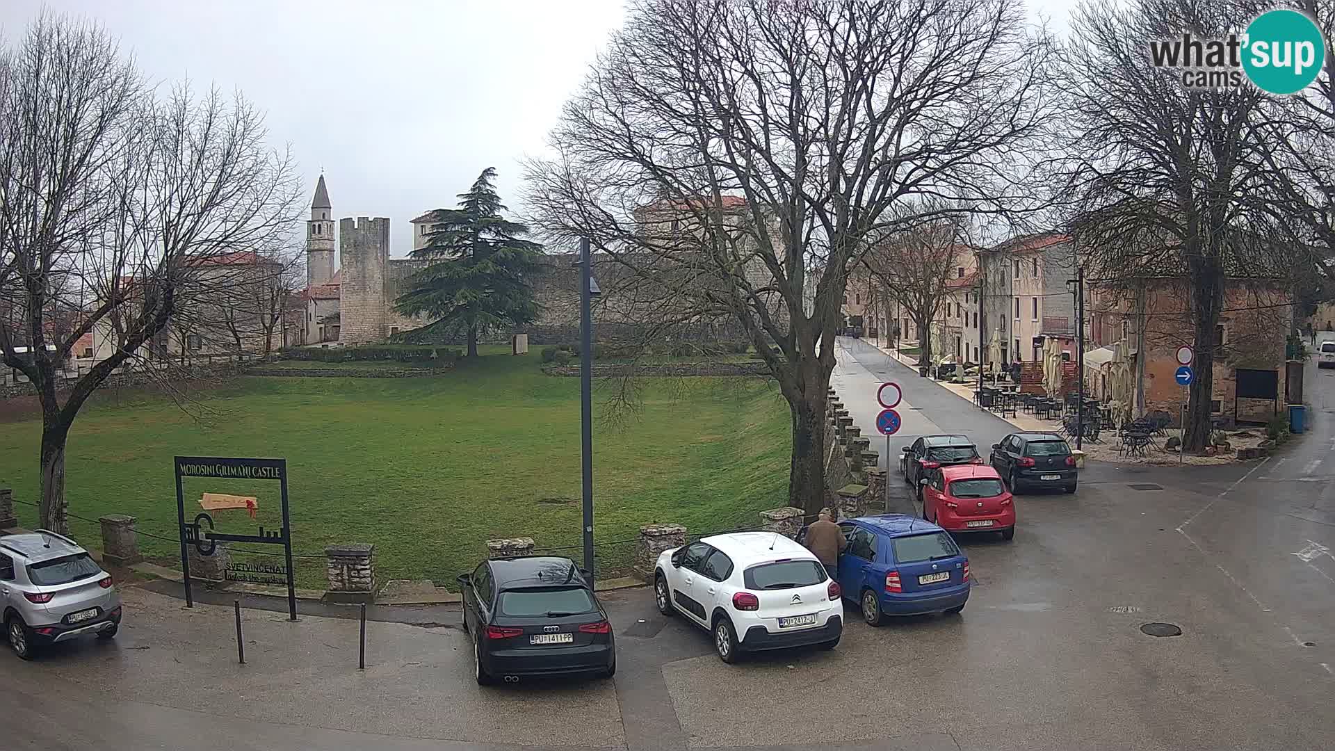 Live Svetvinčenat – Blick auf Schloss Morosini Grimani – Istrien – Kroatien