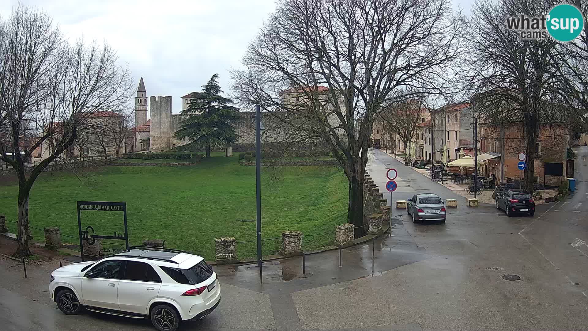 Live Svetvinčenat (Sanvincenti) – vista sul castello Morosini Grimani – Istria – Croazia