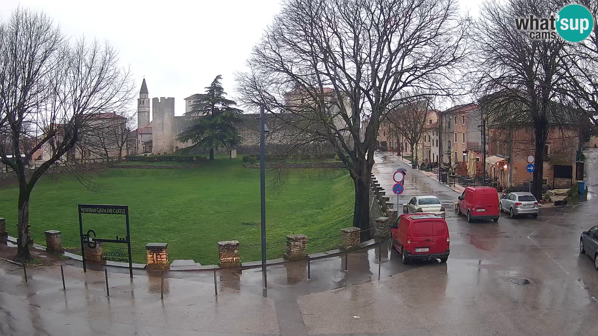 Live Svetvinčenat – Blick auf Schloss Morosini Grimani – Istrien – Kroatien