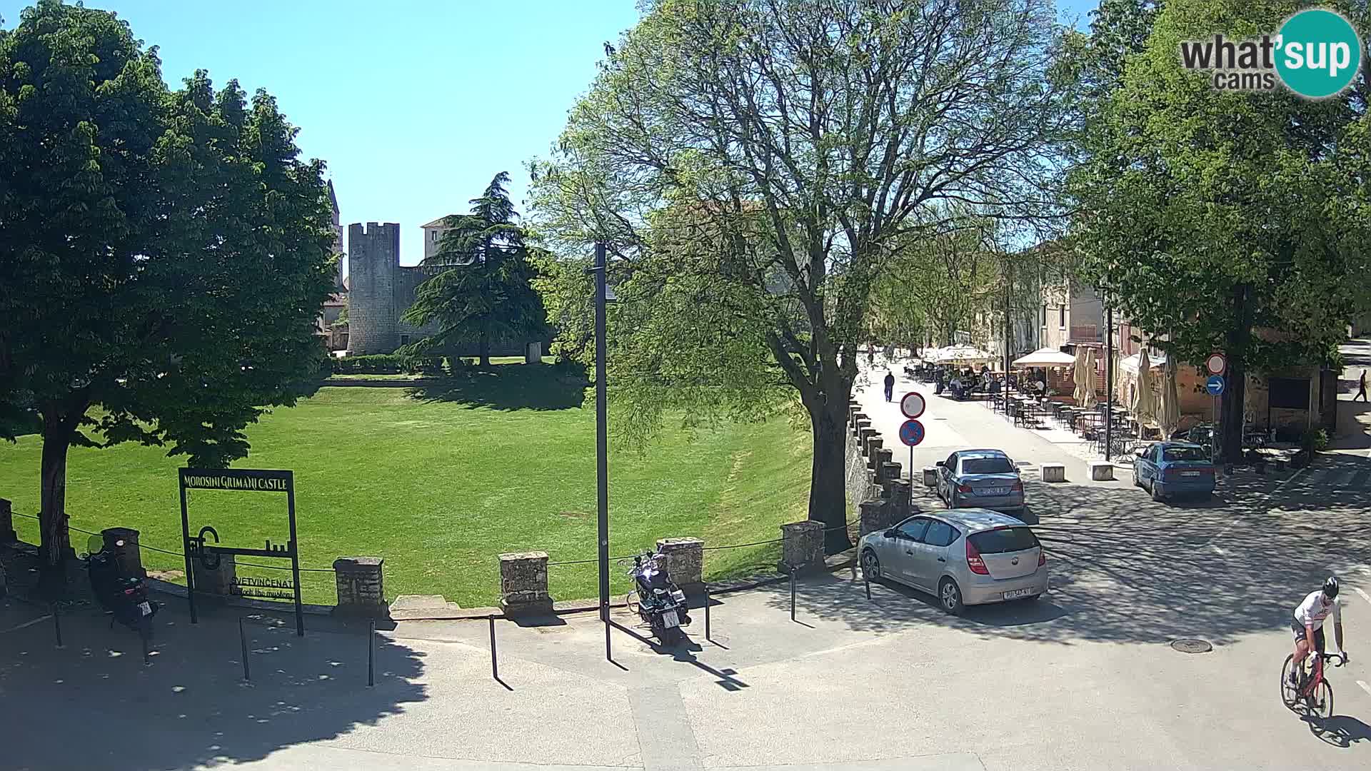 Live Svetvinčenat – Blick auf Schloss Morosini Grimani – Istrien – Kroatien