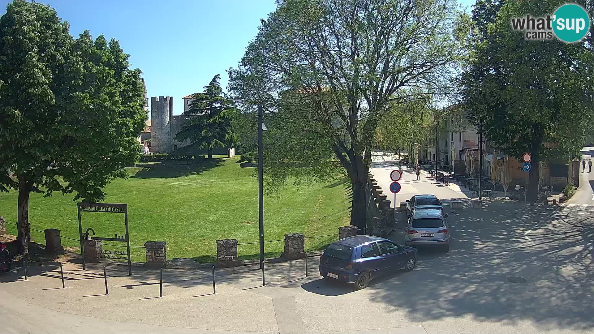 Live Svetvinčenat – Blick auf Schloss Morosini Grimani – Istrien – Kroatien