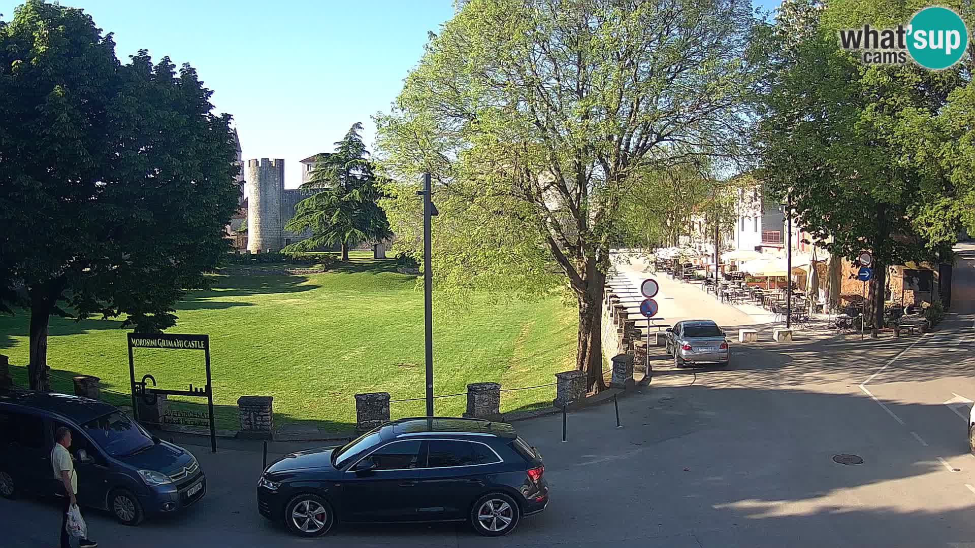 Live Svetvinčenat – Blick auf Schloss Morosini Grimani – Istrien – Kroatien