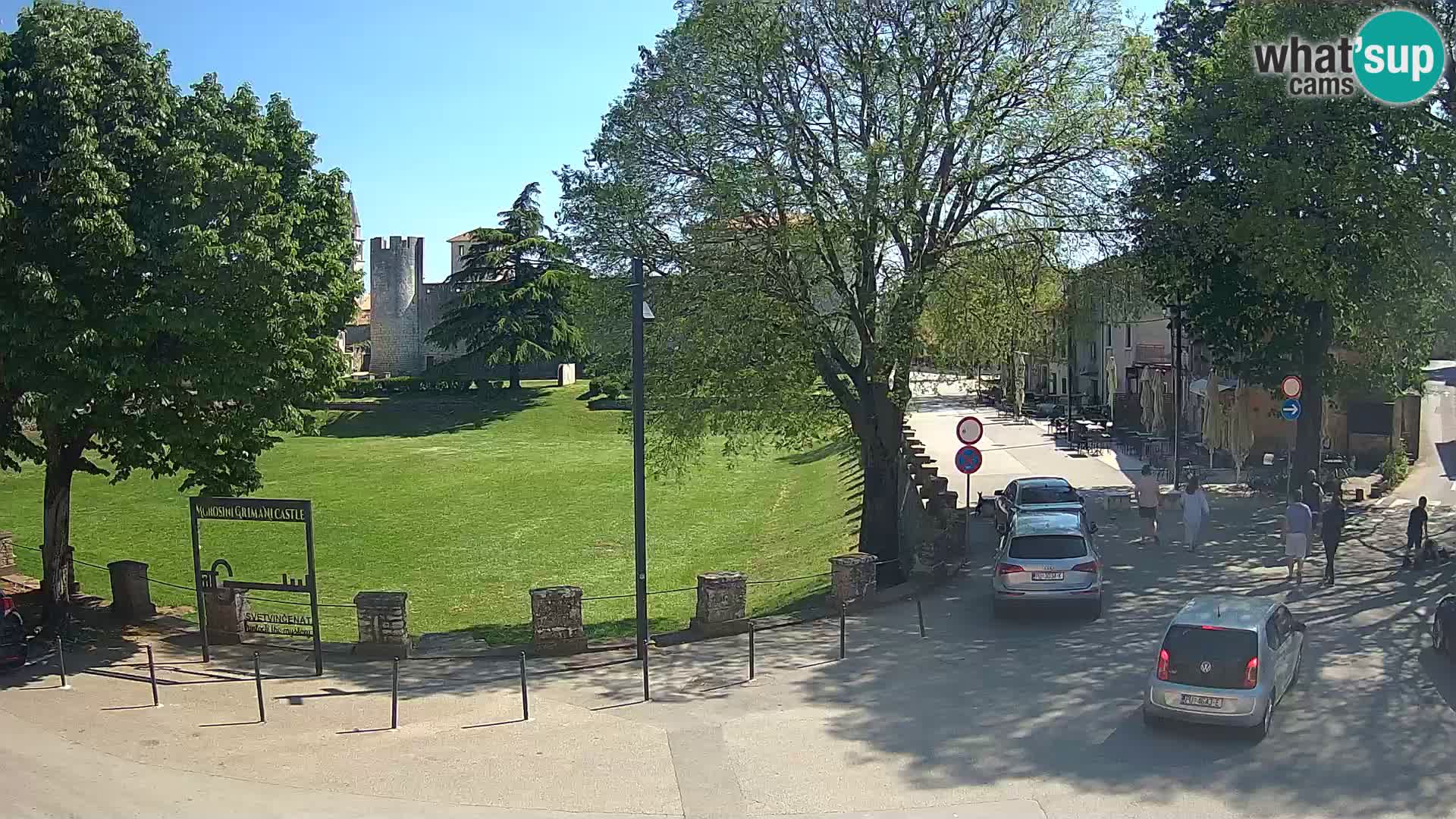 Live Svetvinčenat – Blick auf Schloss Morosini Grimani – Istrien – Kroatien