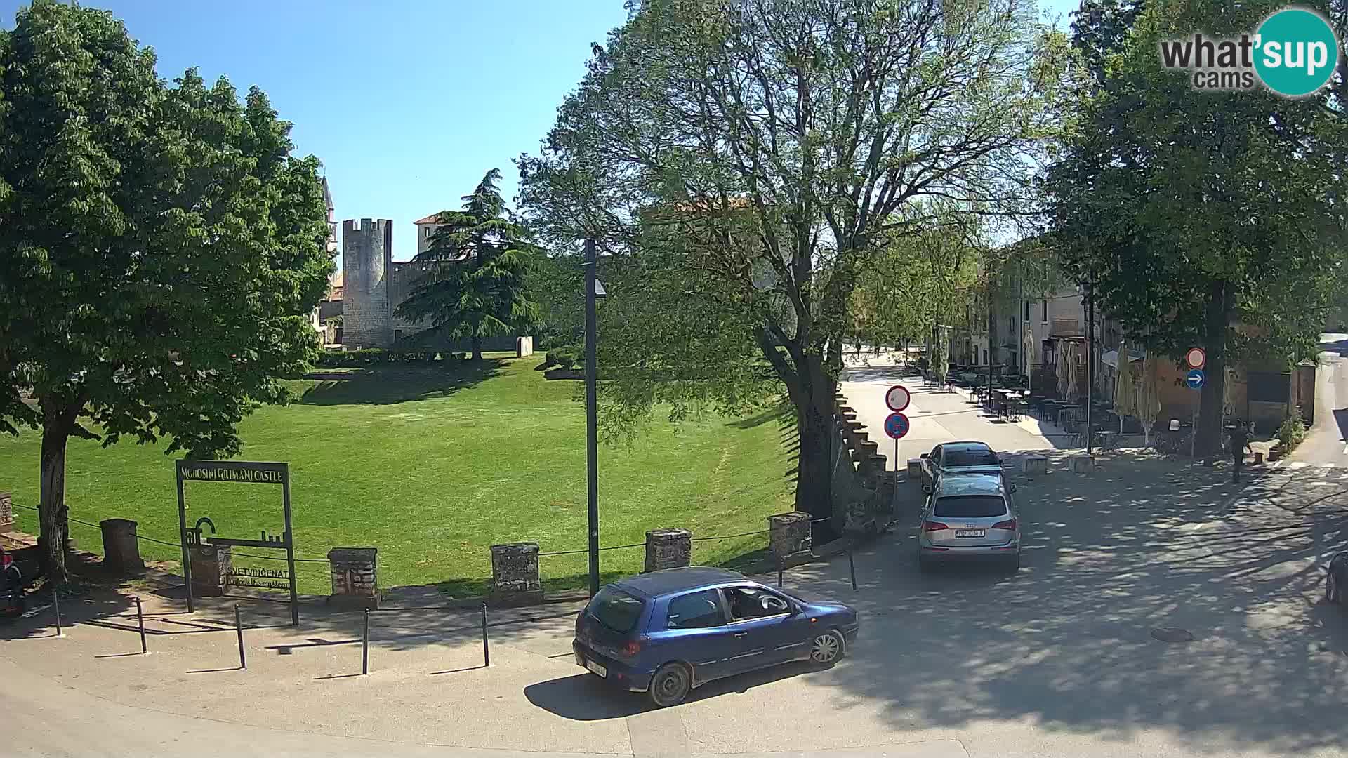 Svetvinčenat v živo – pogled na grad Morosini Grimani – Istra – Hrvaška