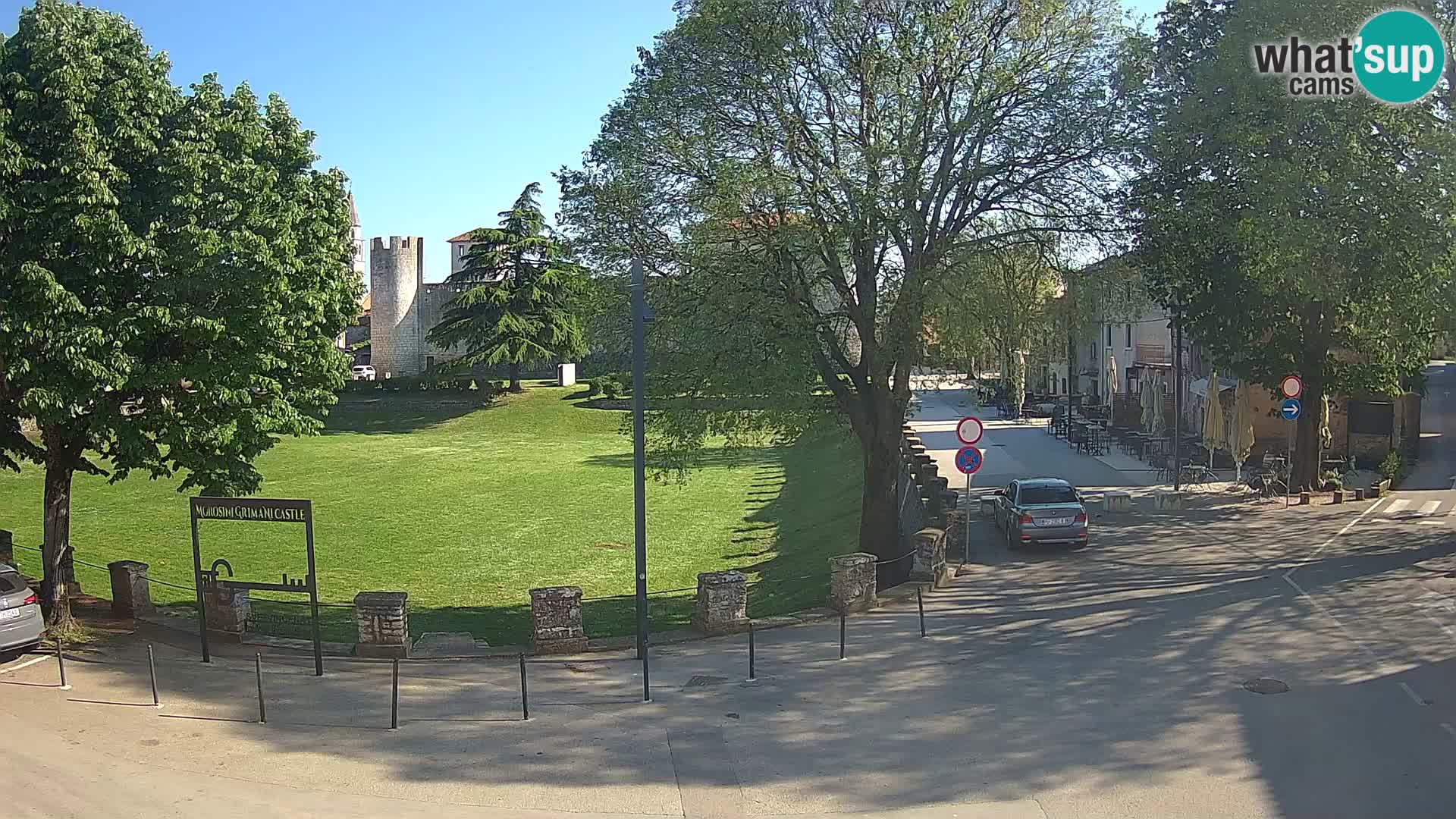 Live Svetvinčenat – Blick auf Schloss Morosini Grimani – Istrien – Kroatien