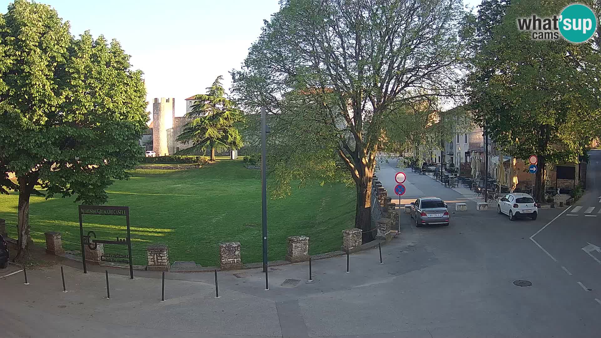 Uživo Svetvinčenat – pogled na dvorac Morosini Grimani – Istra