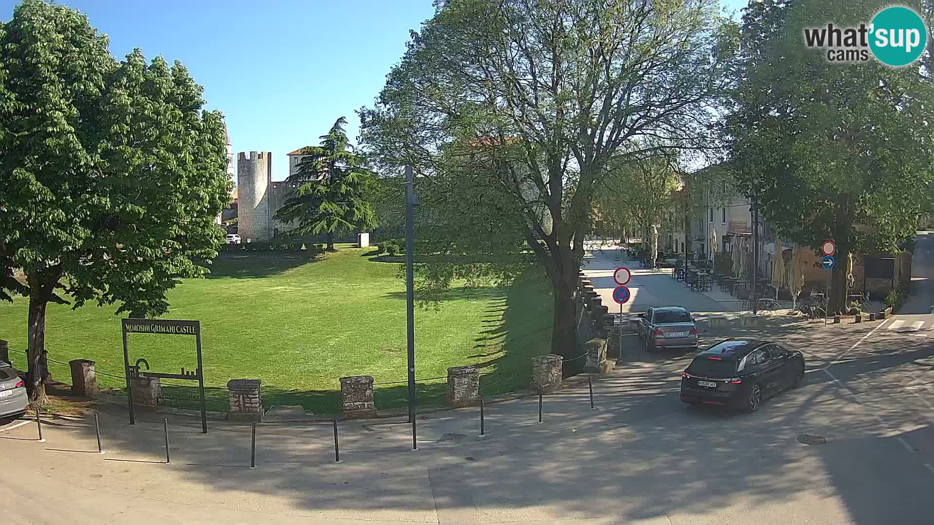 Live Svetvinčenat – vue sur le château Morosini Grimani – Istrie – Croatie