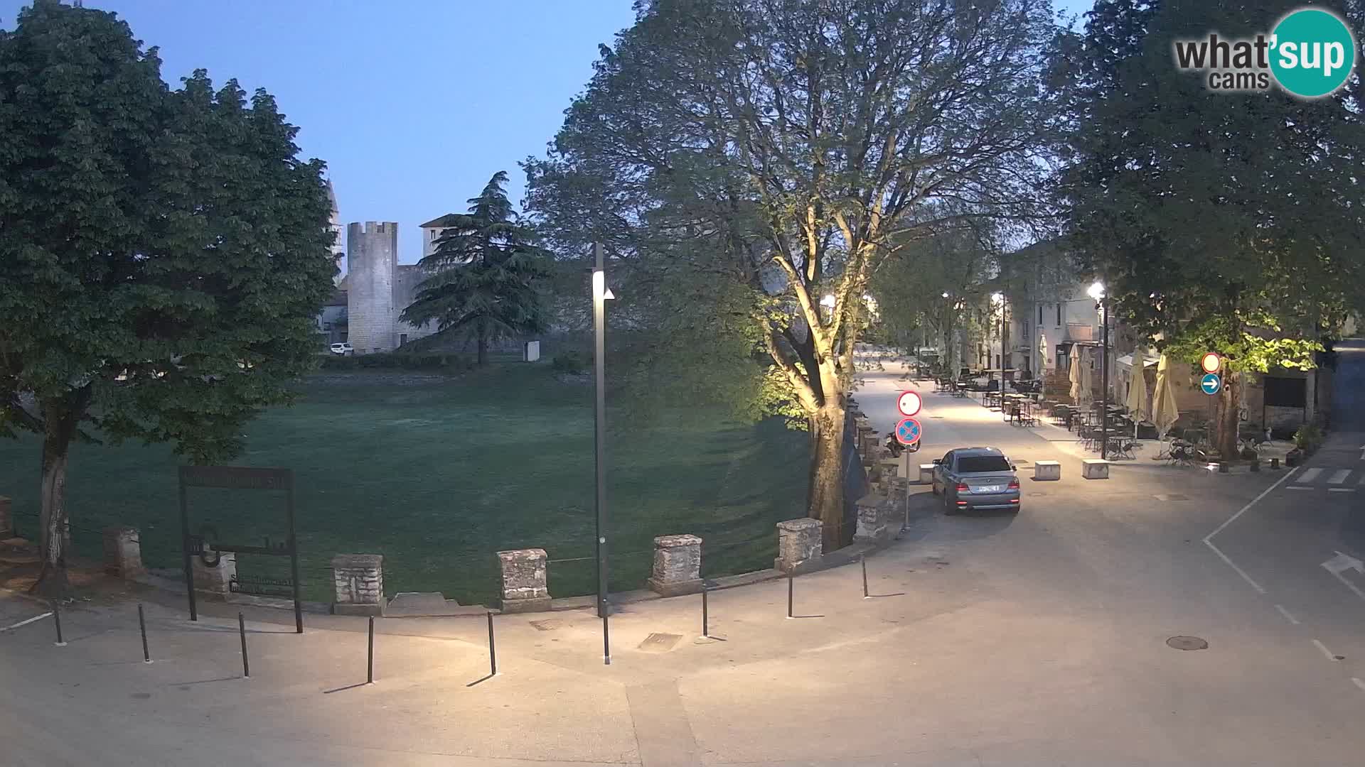Live Svetvinčenat – vue sur le château Morosini Grimani – Istrie – Croatie