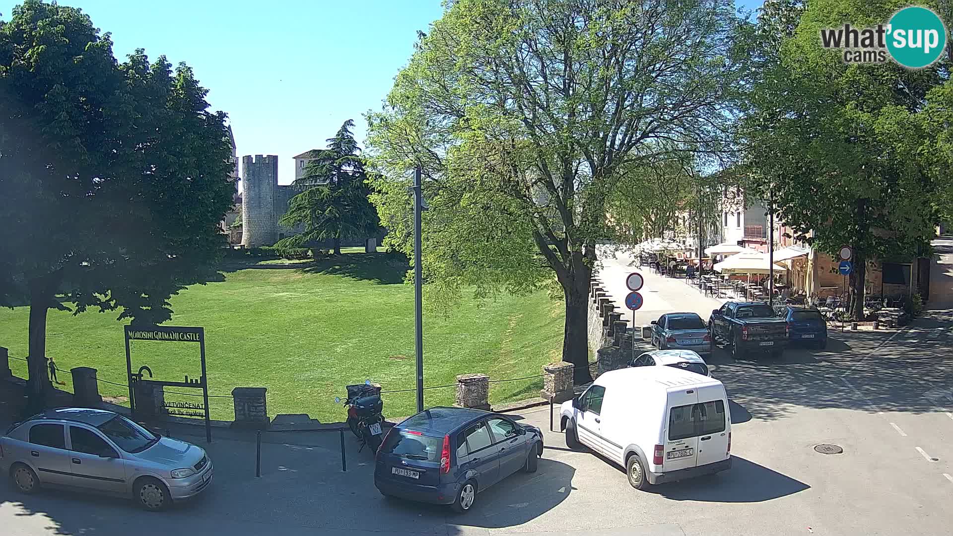 Live Svetvinčenat (Sanvincenti) – vista sul castello Morosini Grimani – Istria – Croazia