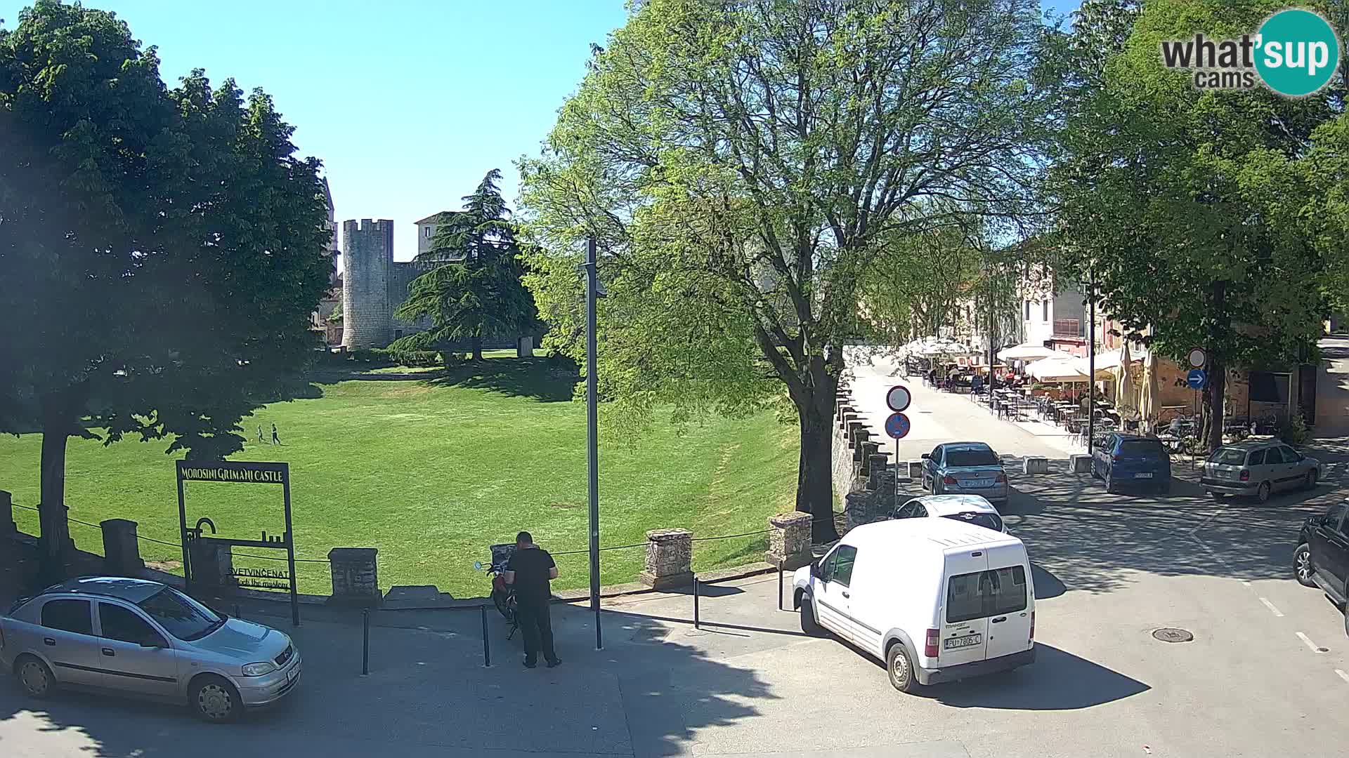 Live Svetvinčenat – Blick auf Schloss Morosini Grimani – Istrien – Kroatien