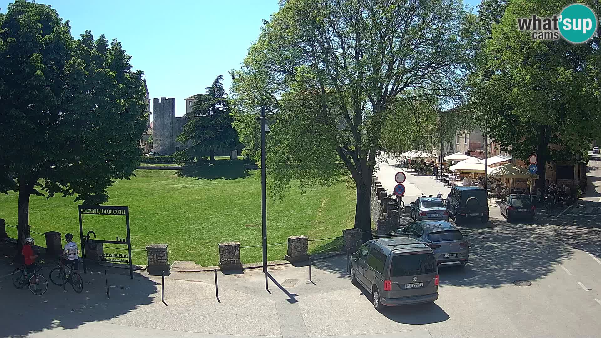 Live Svetvinčenat (Sanvincenti) – vista sul castello Morosini Grimani – Istria – Croazia