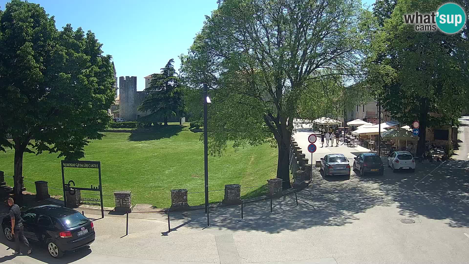 Live Svetvinčenat – Blick auf Schloss Morosini Grimani – Istrien – Kroatien