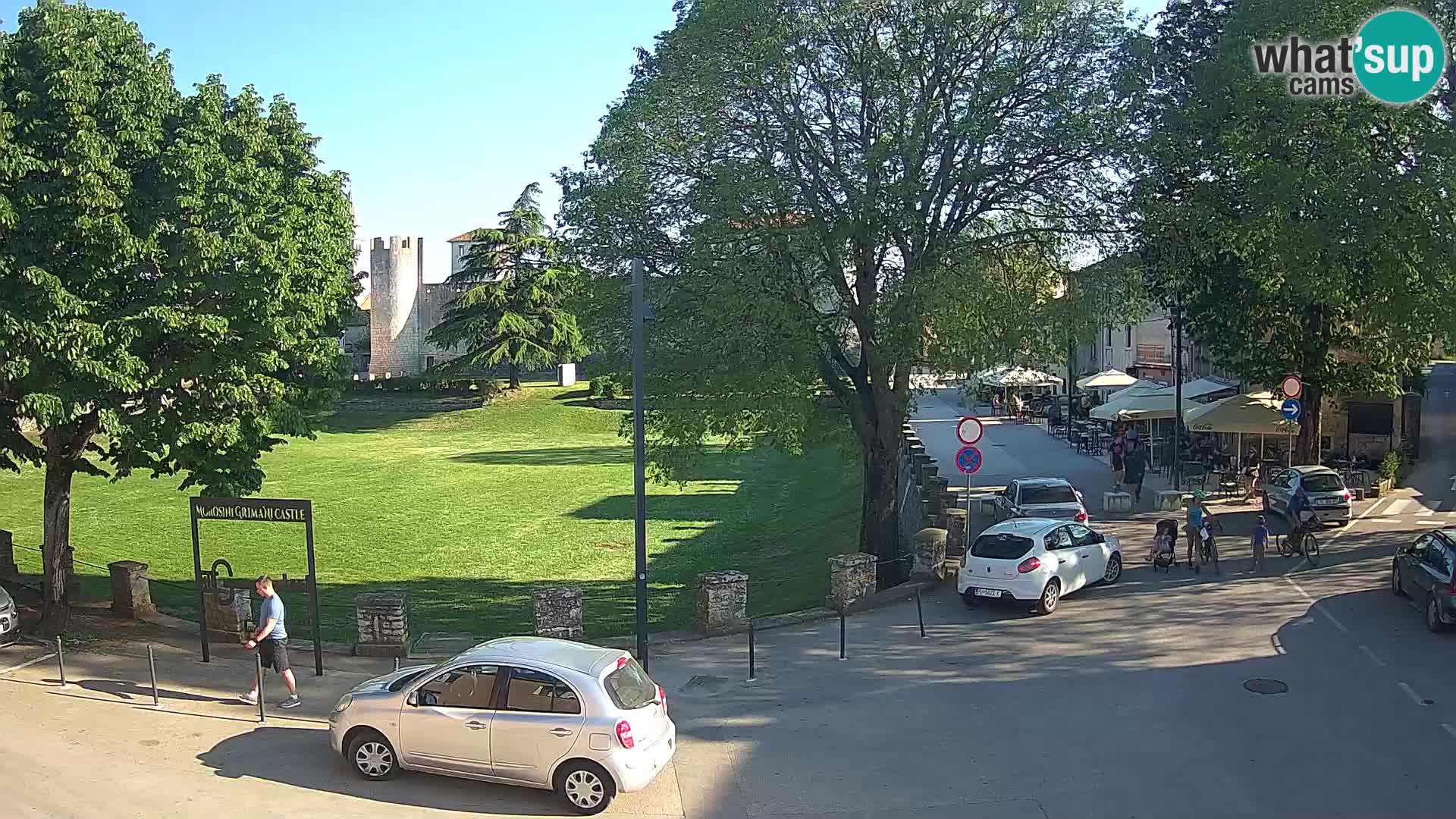 Live Svetvinčenat (Sanvincenti) – vista sul castello Morosini Grimani – Istria – Croazia