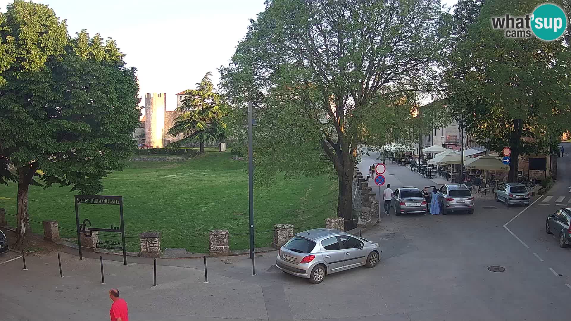 Live Svetvinčenat – Blick auf Schloss Morosini Grimani – Istrien – Kroatien