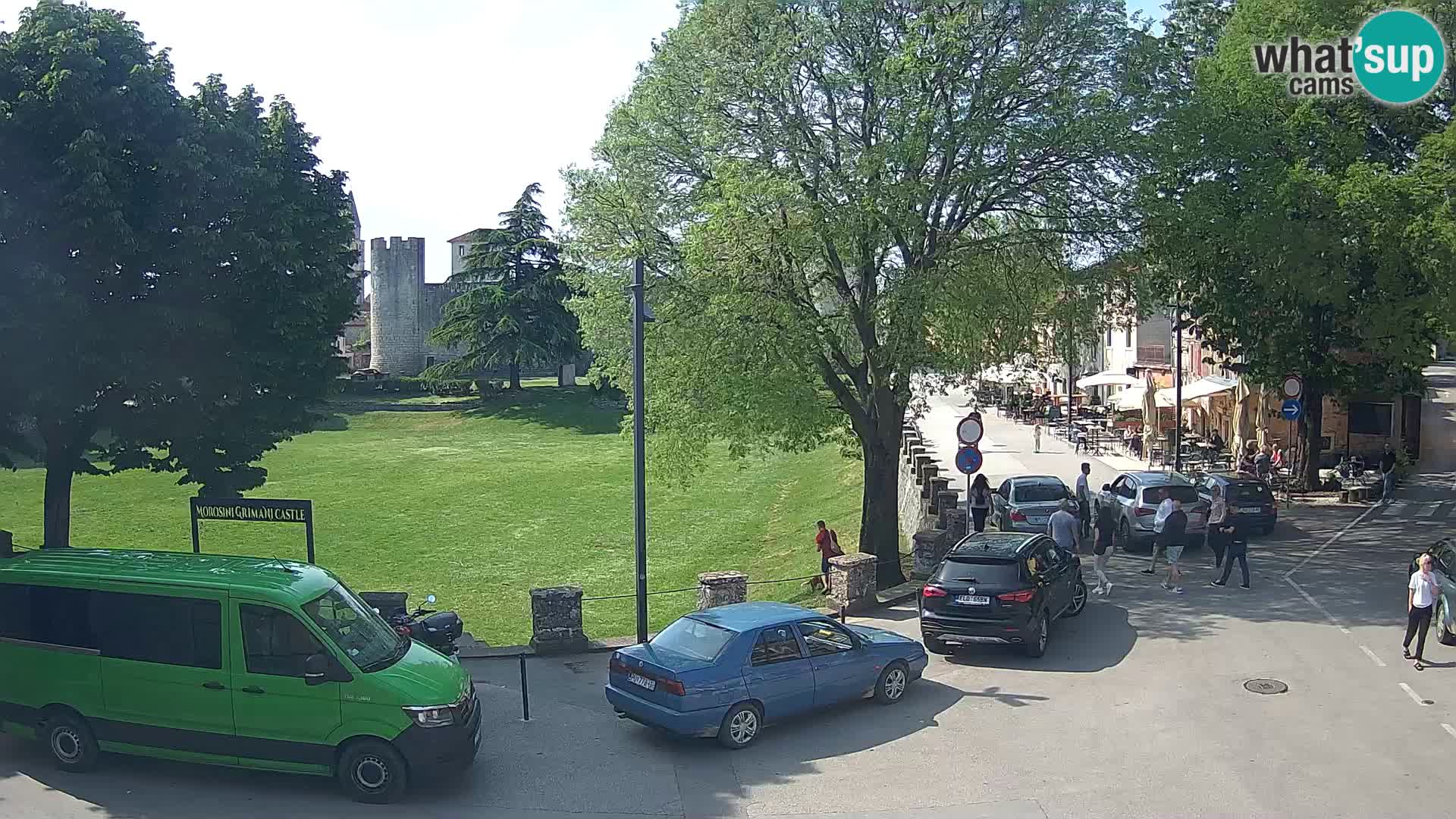 Svetvinčenat v živo – pogled na grad Morosini Grimani – Istra – Hrvaška