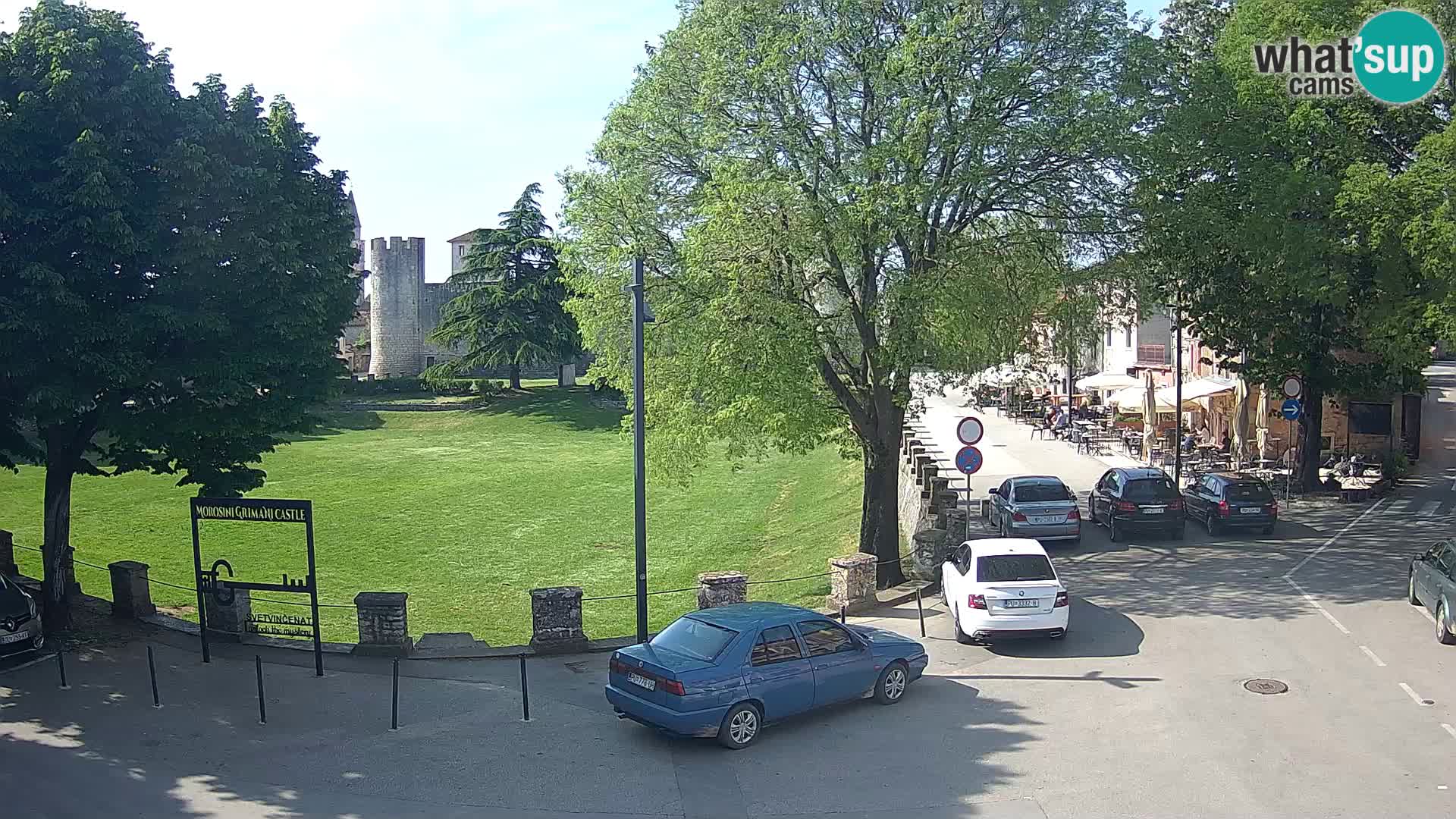 Uživo Svetvinčenat – pogled na dvorac Morosini Grimani – Istra