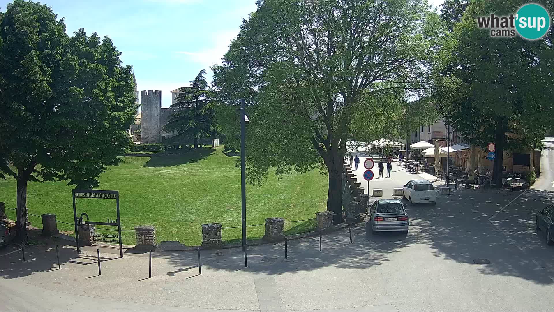 Live Svetvinčenat – vue sur le château Morosini Grimani – Istrie – Croatie