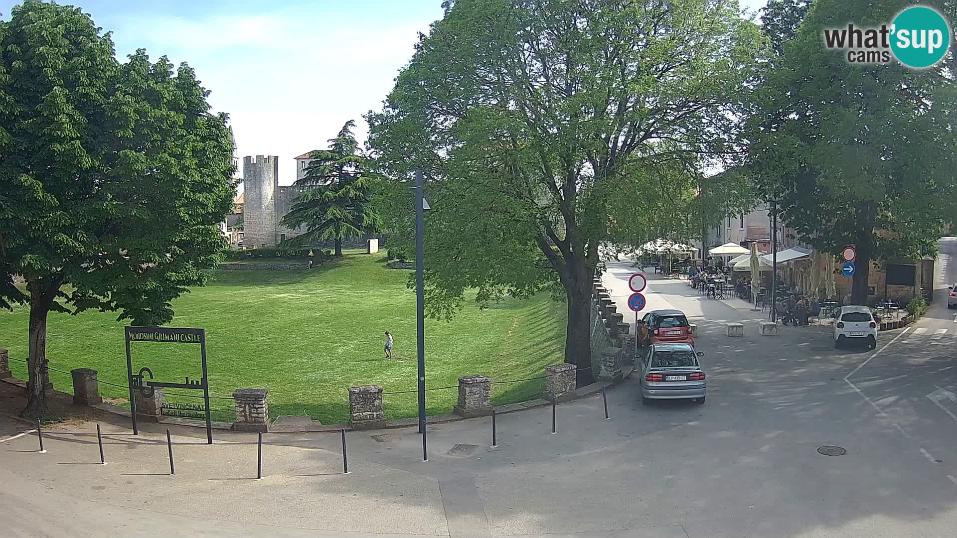 Live Svetvinčenat – Blick auf Schloss Morosini Grimani – Istrien – Kroatien
