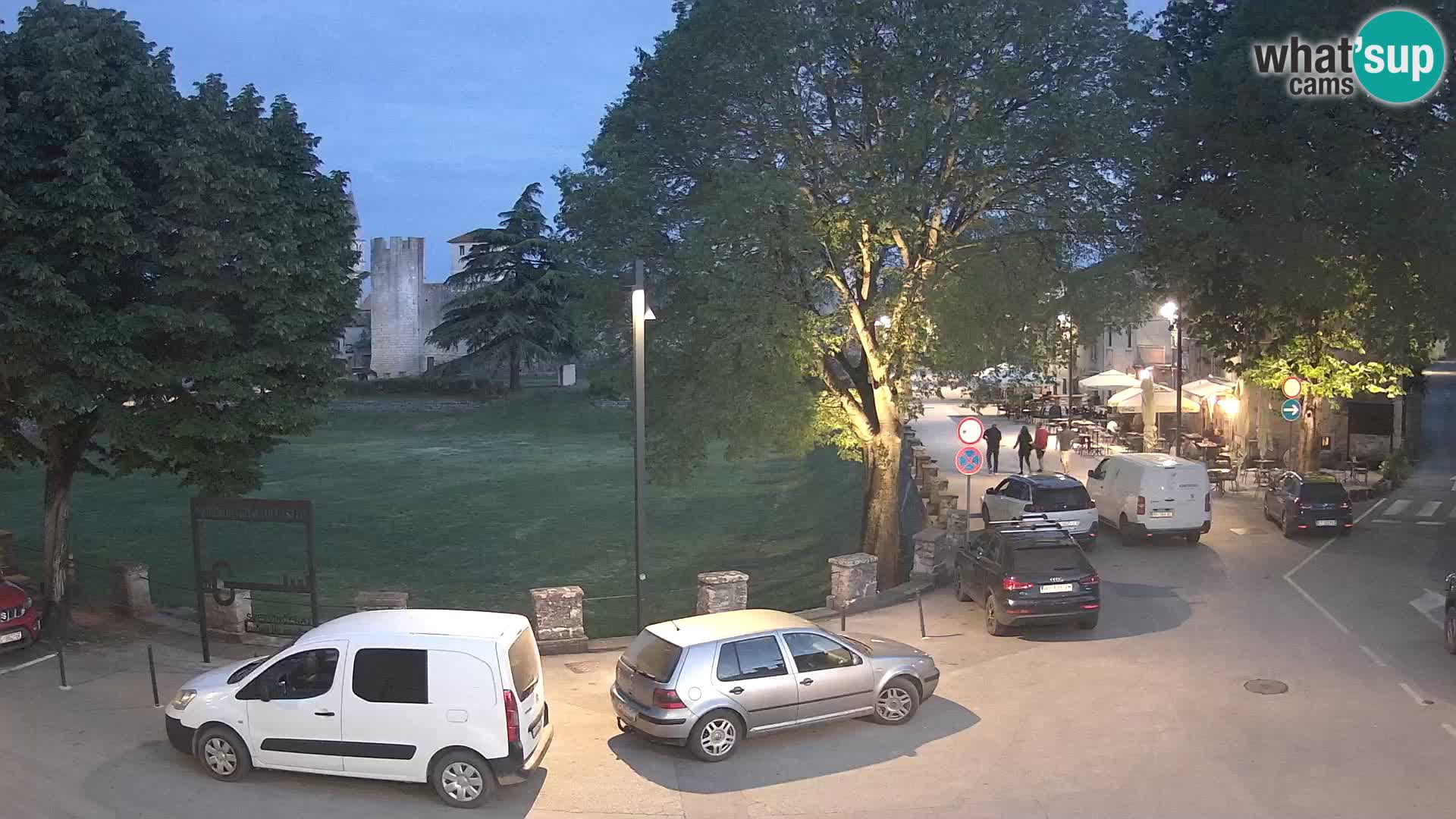 Live Svetvinčenat – vue sur le château Morosini Grimani – Istrie – Croatie