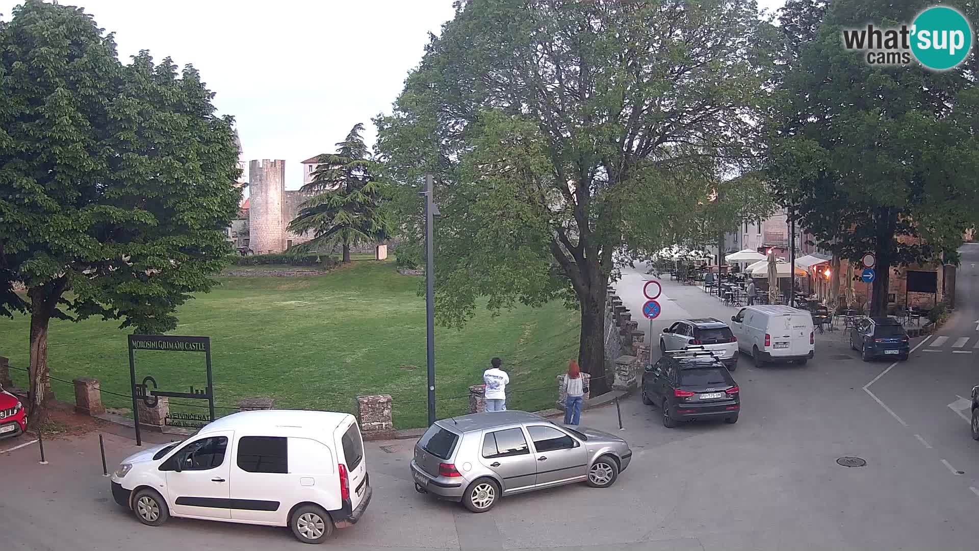 Uživo Svetvinčenat – pogled na dvorac Morosini Grimani – Istra