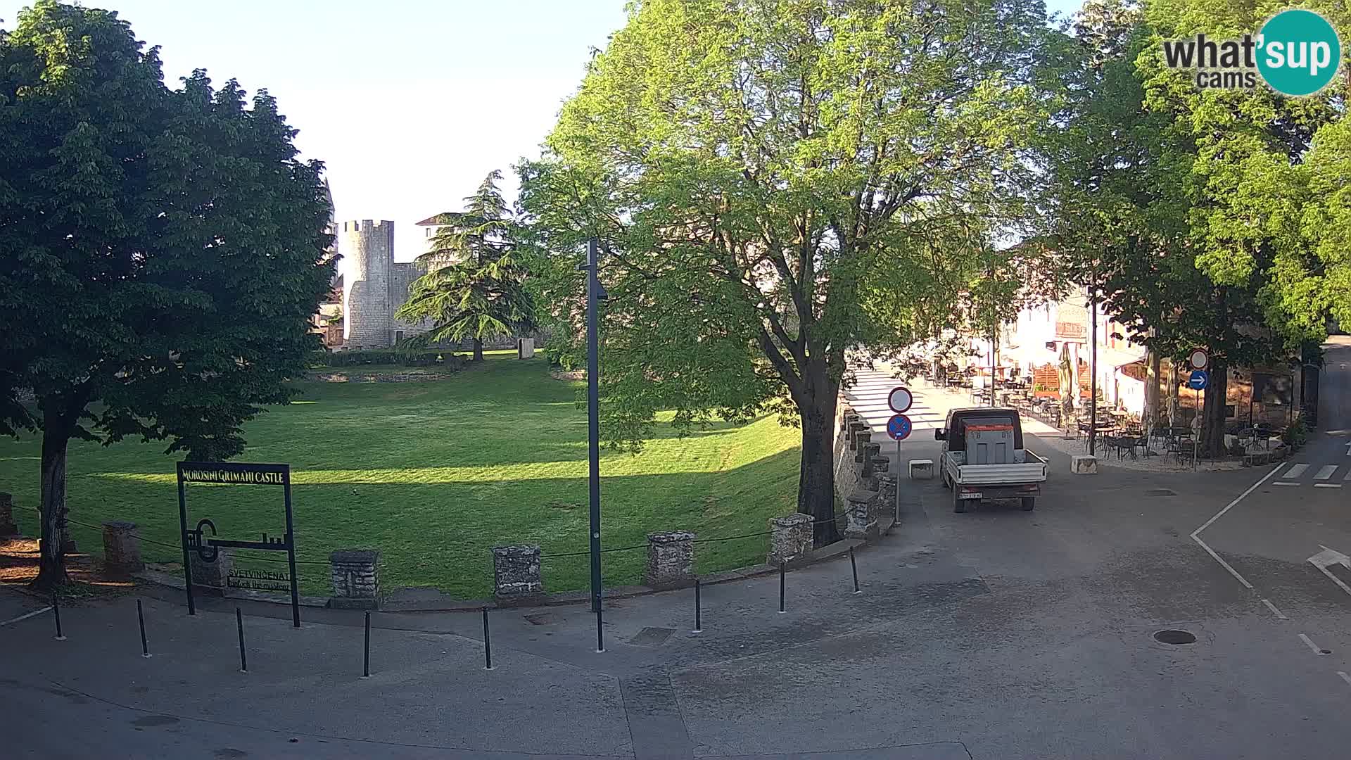 LIVE Svetvinčenat – vista al castillo Morosini Grimani – Istria – Croacia