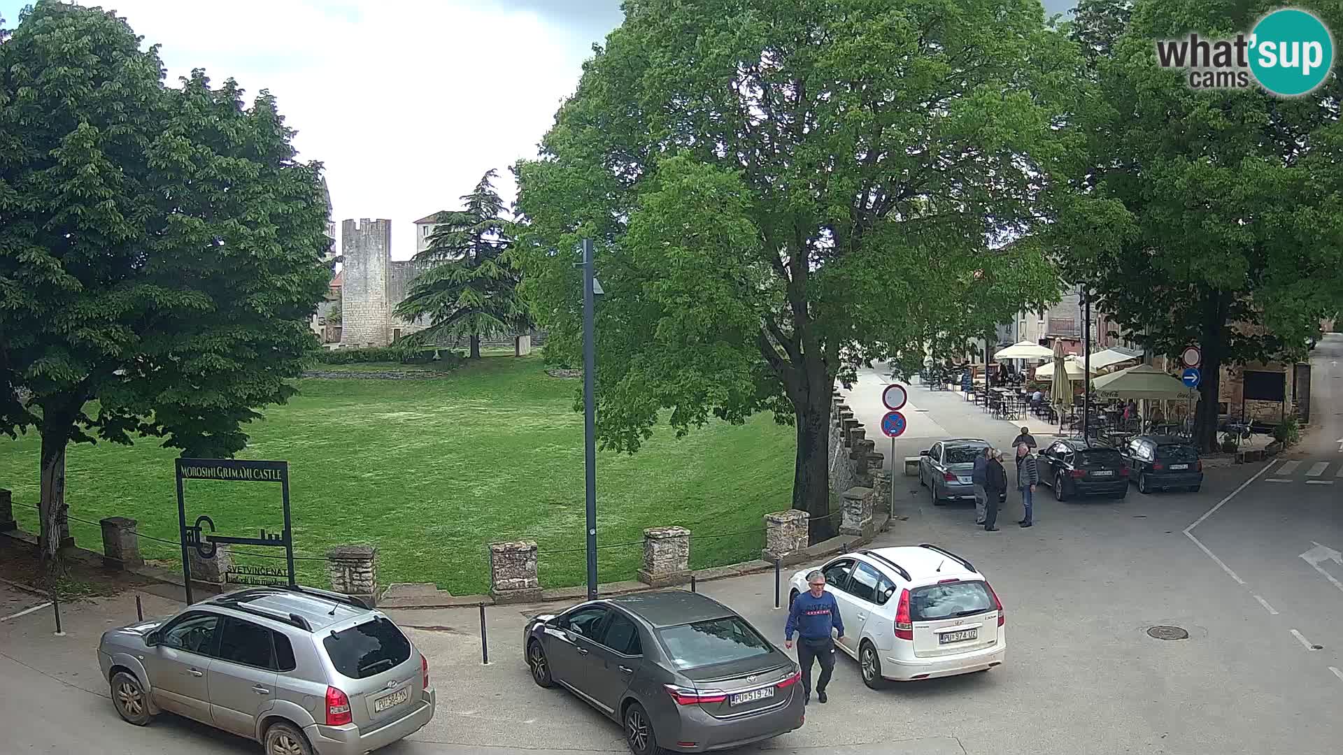 Live Svetvinčenat – Blick auf Schloss Morosini Grimani – Istrien – Kroatien
