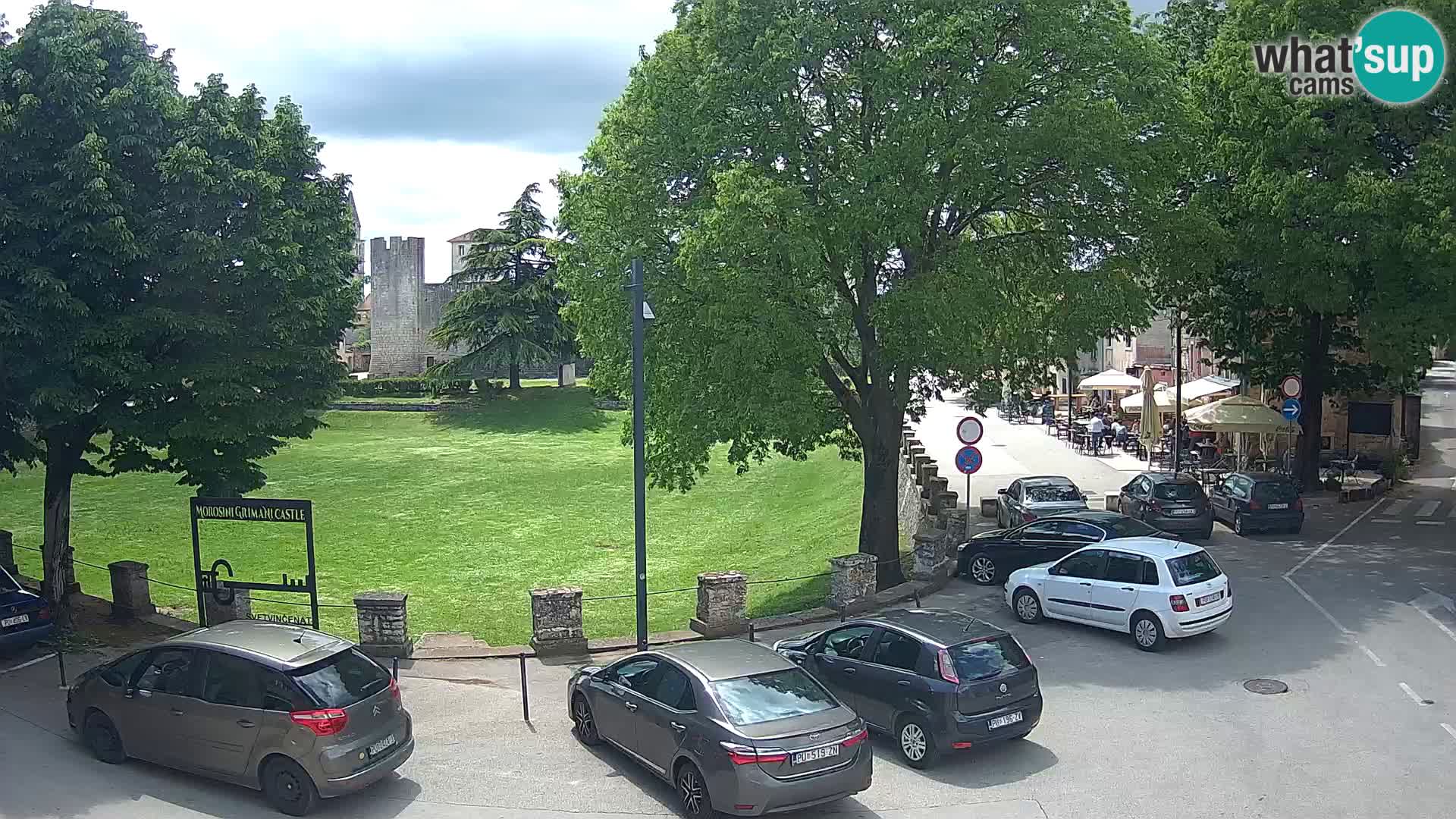 Uživo Svetvinčenat – pogled na dvorac Morosini Grimani – Istra