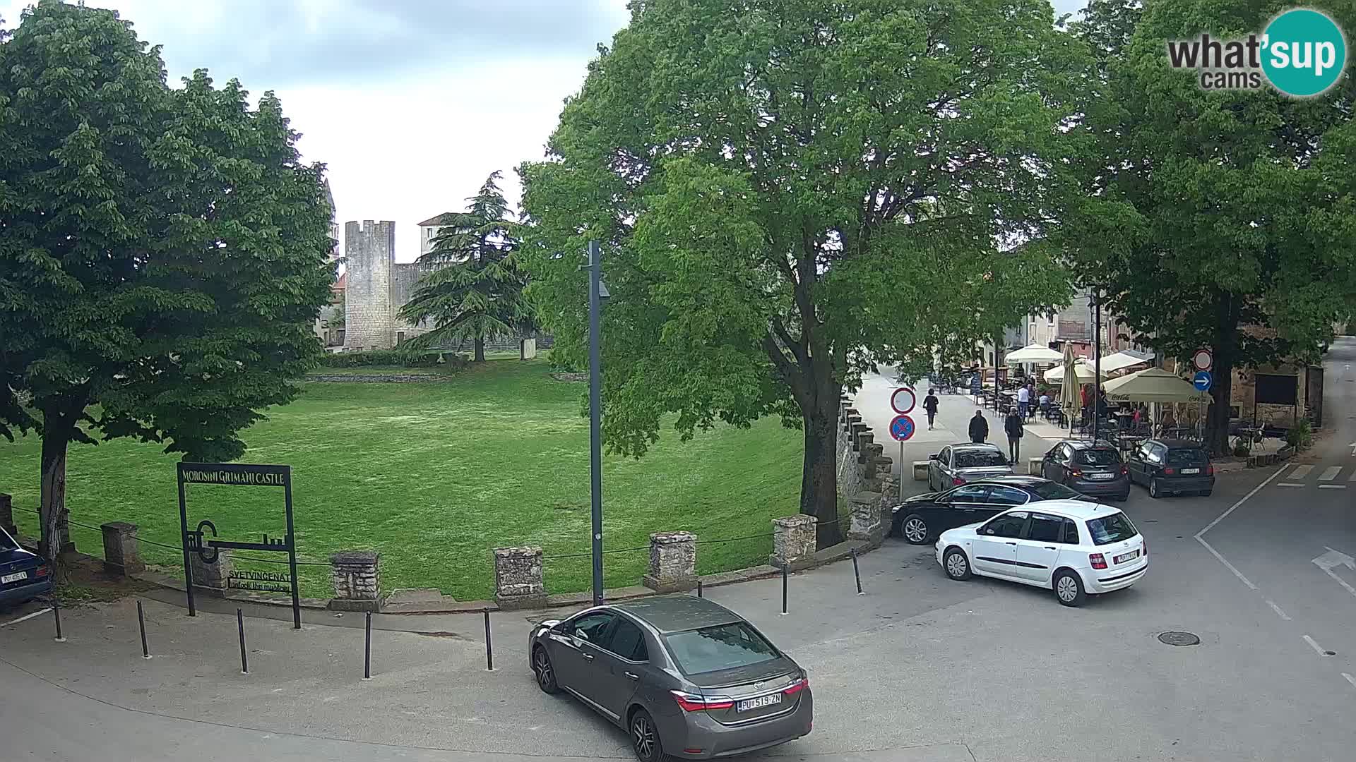 Live Svetvinčenat – vue sur le château Morosini Grimani – Istrie – Croatie
