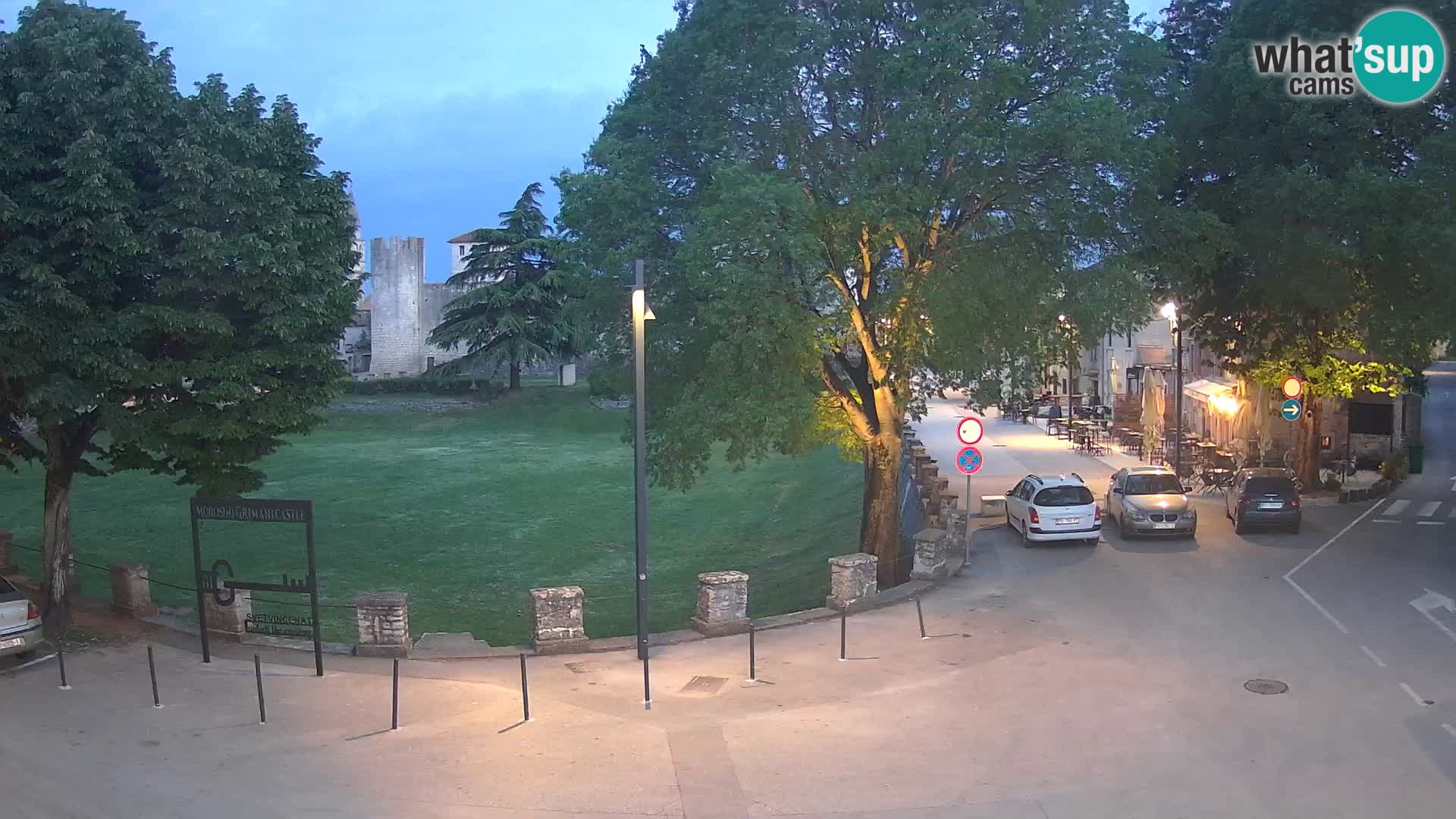 Live Svetvinčenat (Sanvincenti) – vista sul castello Morosini Grimani – Istria – Croazia