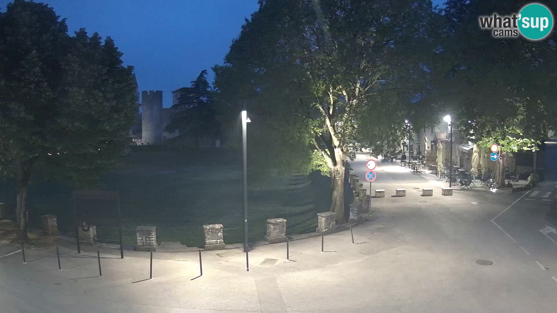 Live Svetvinčenat – vue sur le château Morosini Grimani – Istrie – Croatie