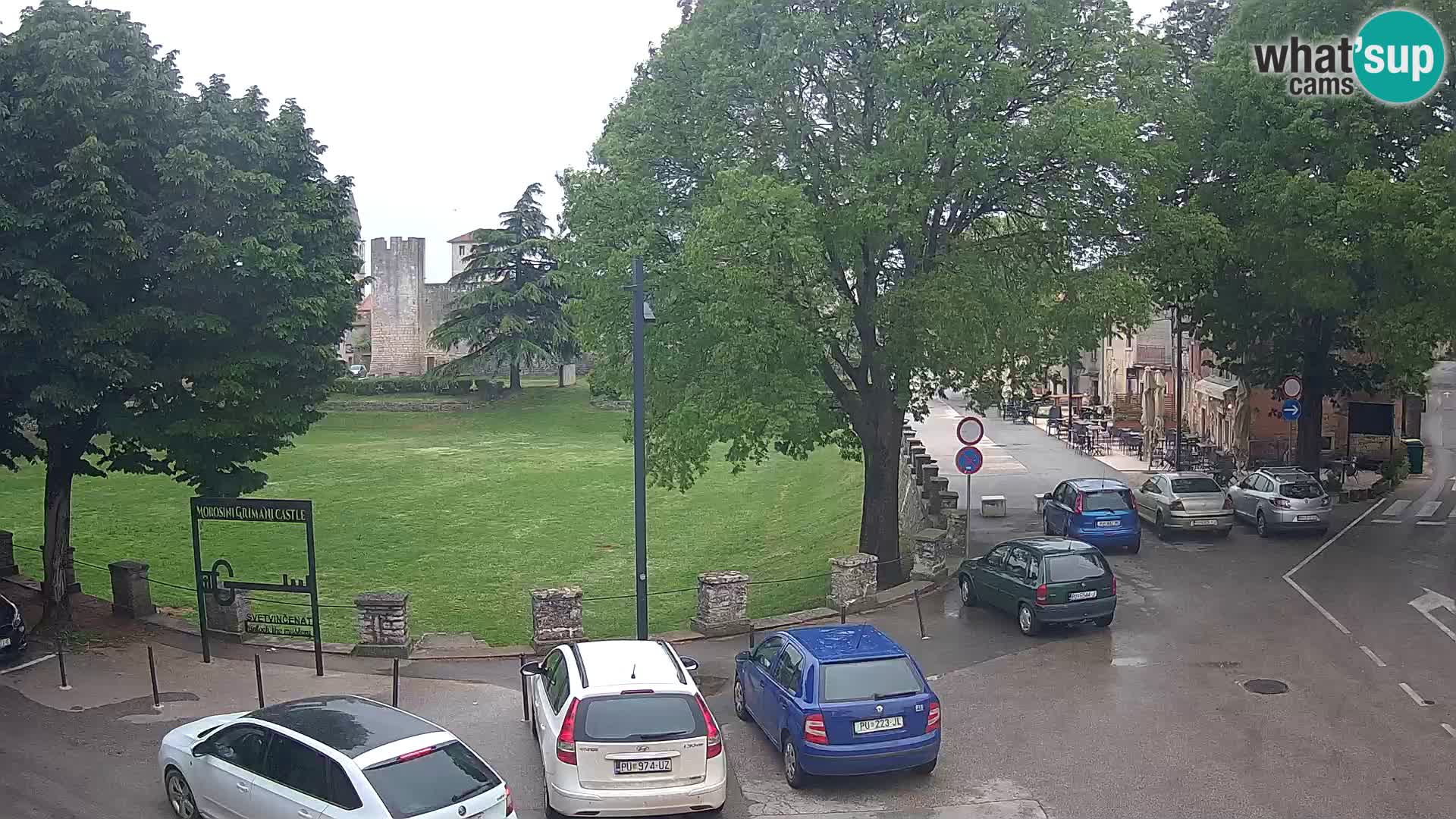 Live Svetvinčenat – Blick auf Schloss Morosini Grimani – Istrien – Kroatien
