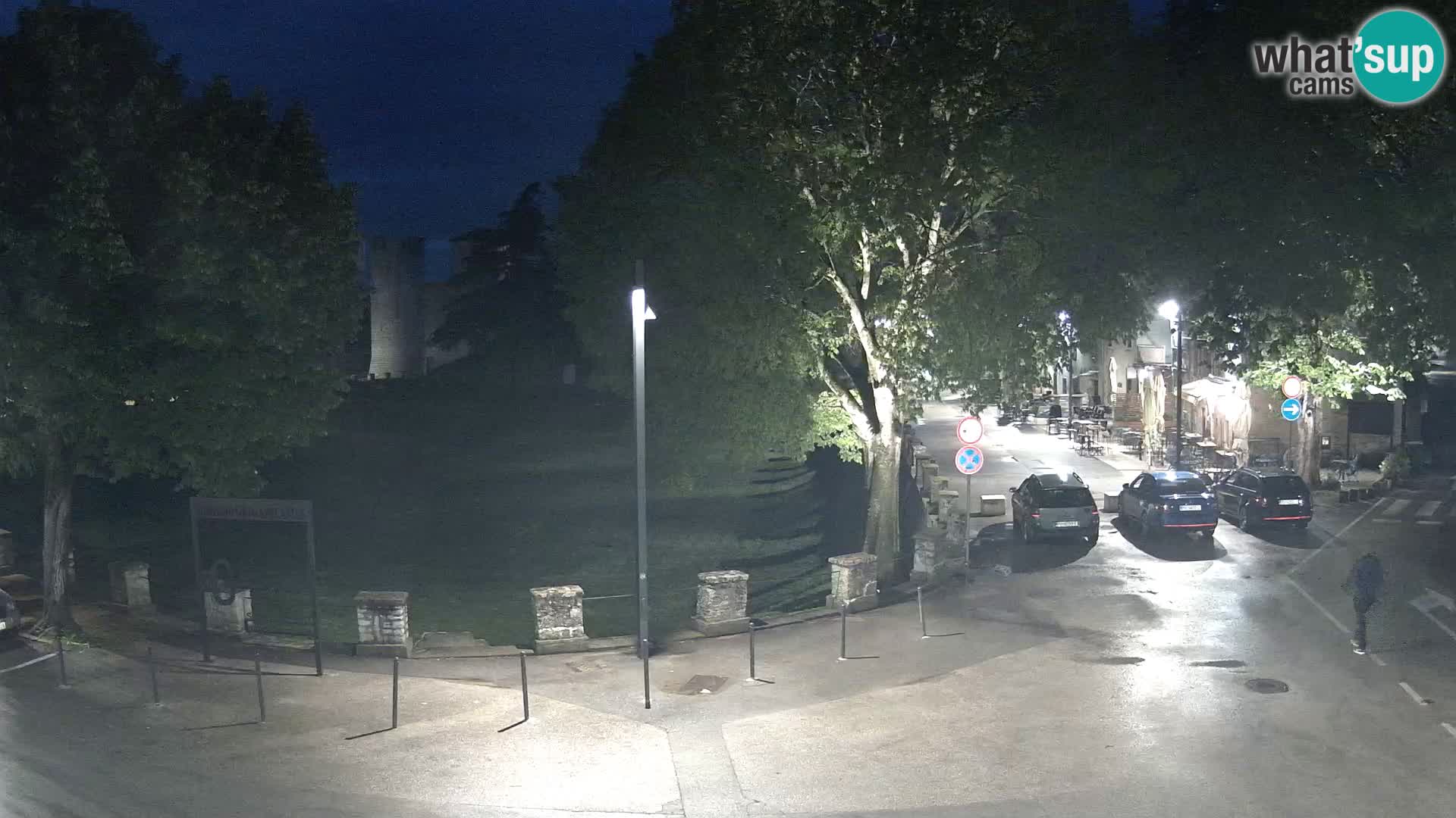 Uživo Svetvinčenat – pogled na dvorac Morosini Grimani – Istra