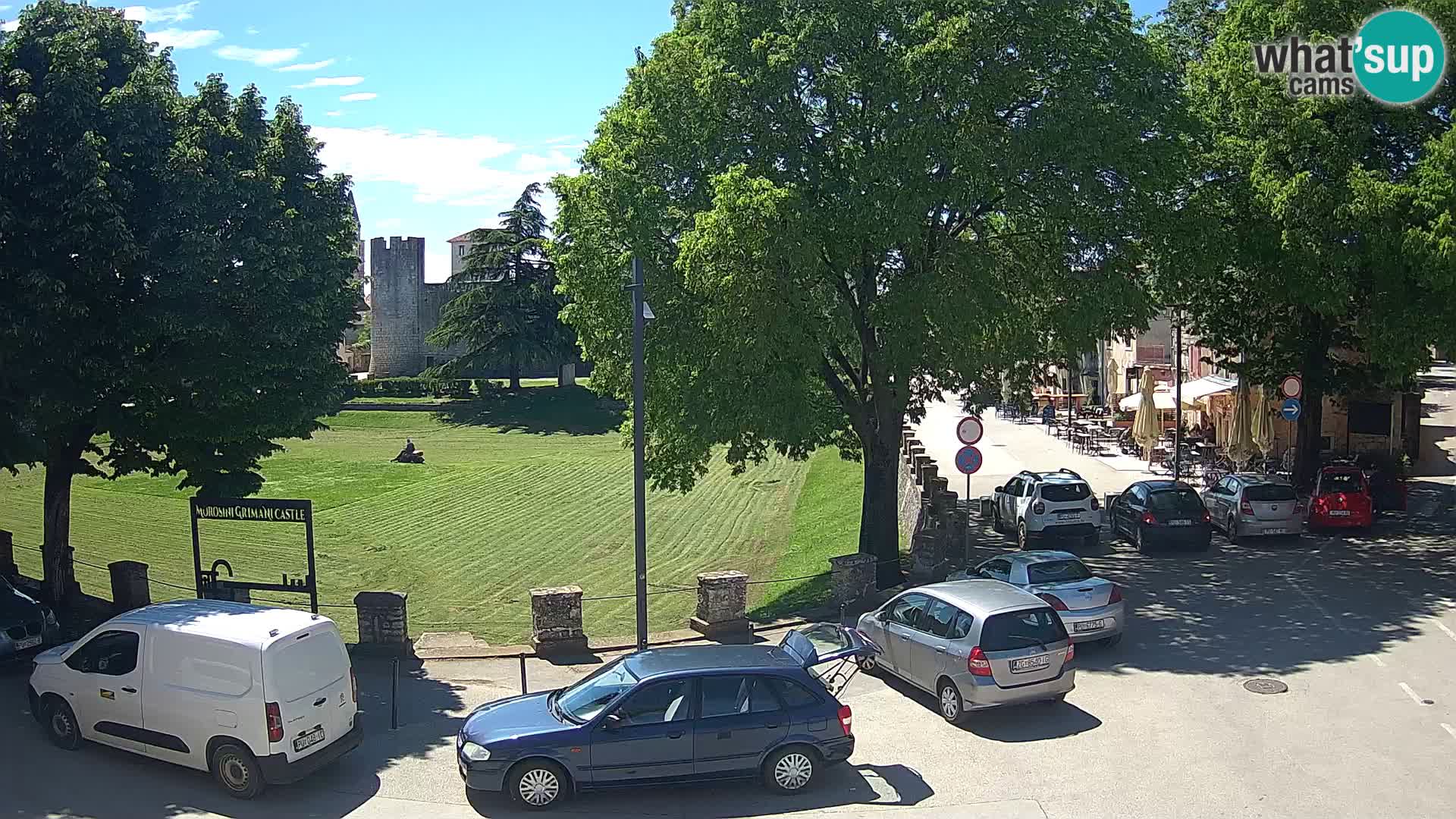 Live Svetvinčenat – vue sur le château Morosini Grimani – Istrie – Croatie