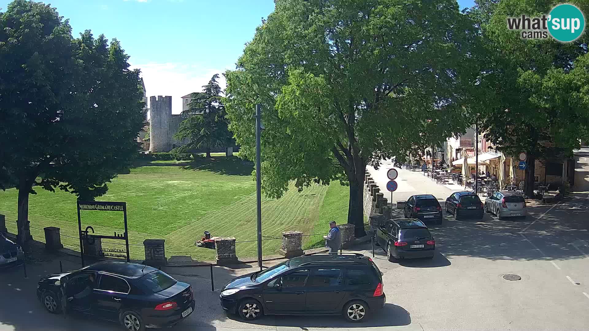 Live Svetvinčenat (Sanvincenti) – vista sul castello Morosini Grimani – Istria – Croazia