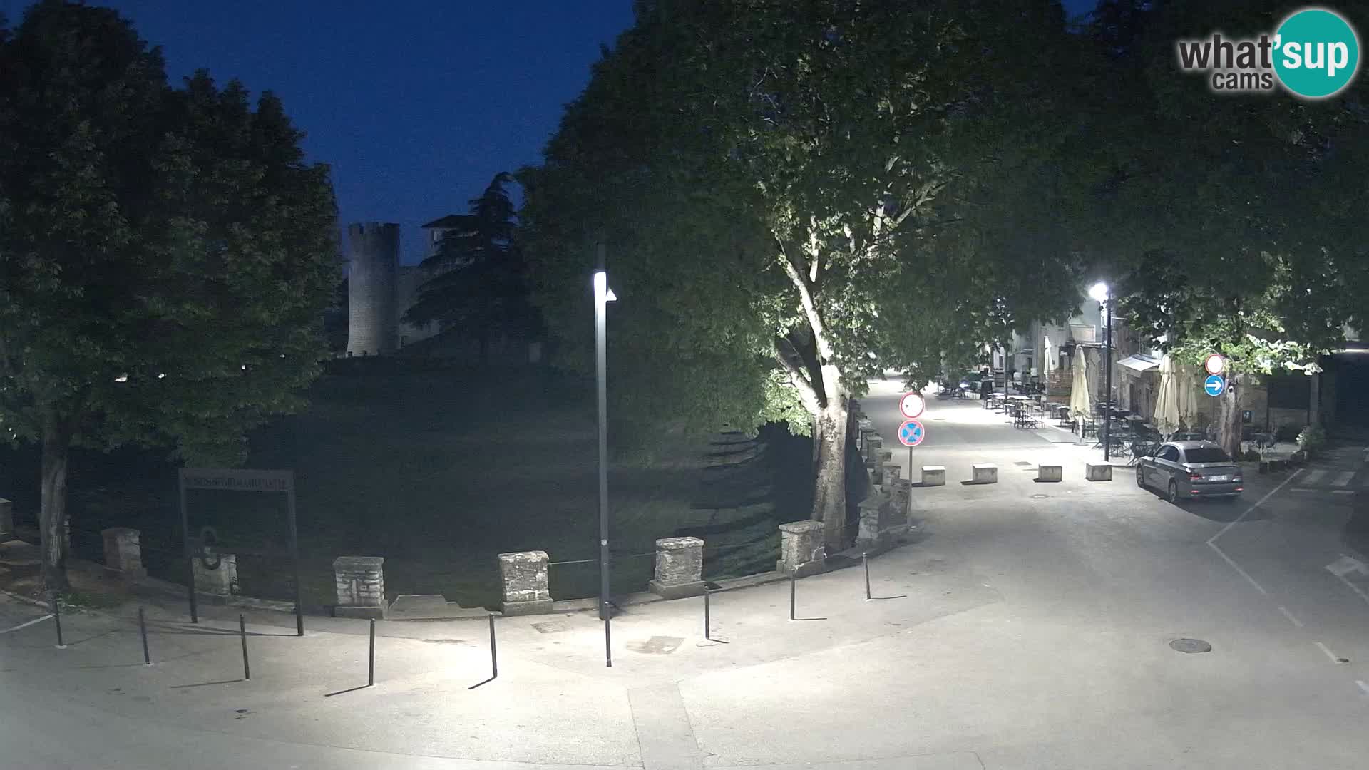 Uživo Svetvinčenat – pogled na dvorac Morosini Grimani – Istra