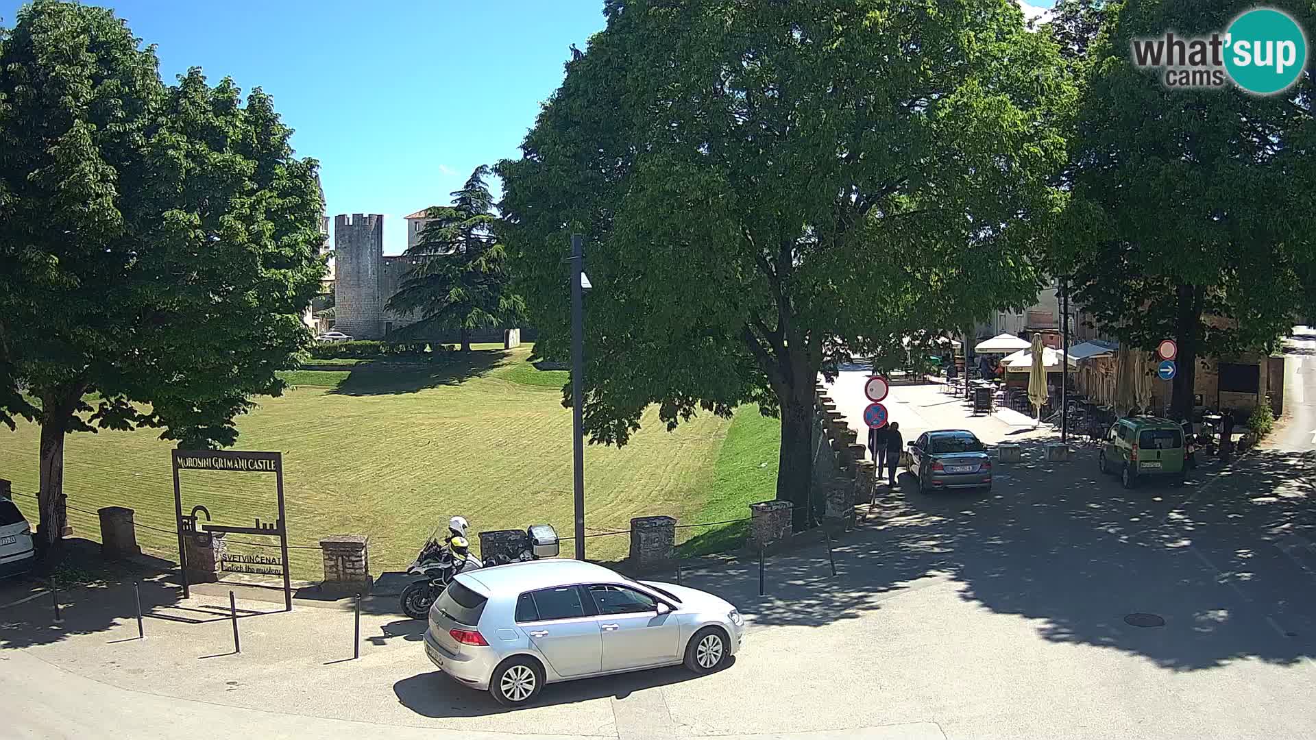 Uživo Svetvinčenat – pogled na dvorac Morosini Grimani – Istra