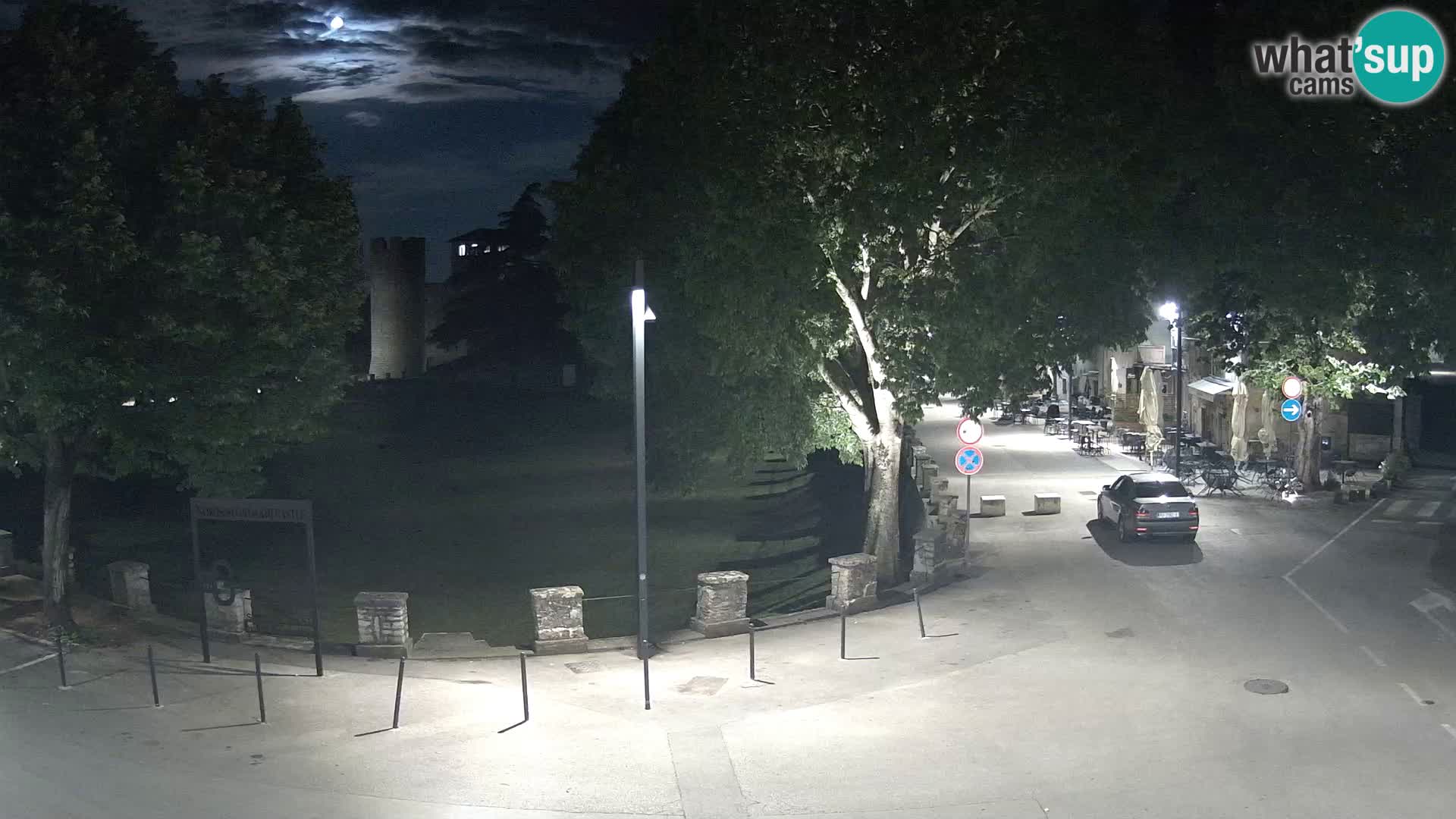 Live Svetvinčenat – Blick auf Schloss Morosini Grimani – Istrien – Kroatien